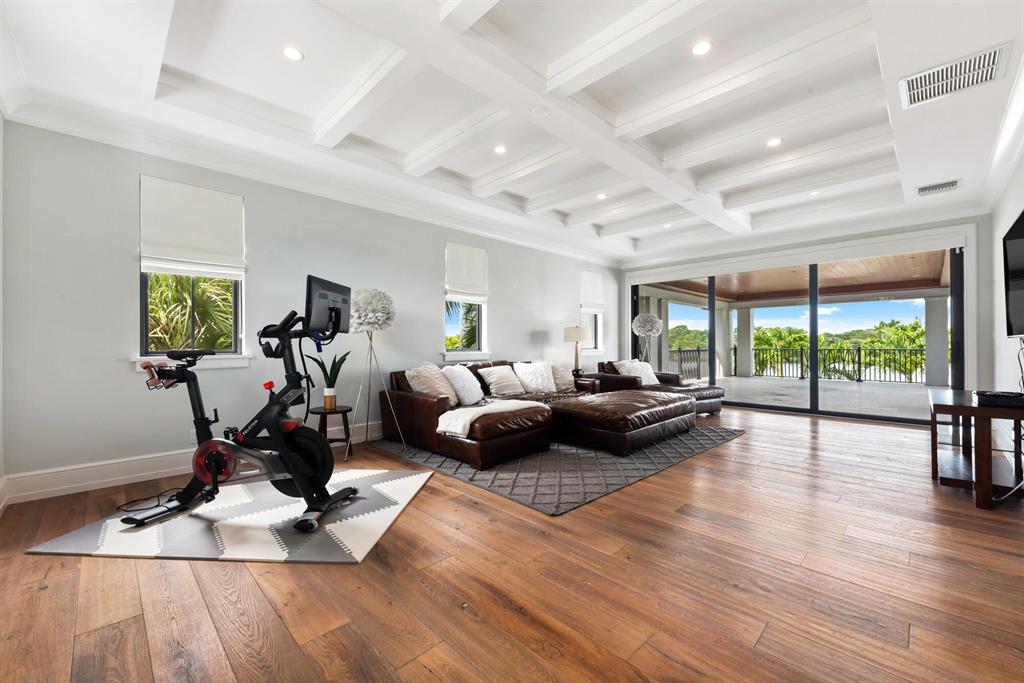 RIVERSIDE on the LOX - Residential