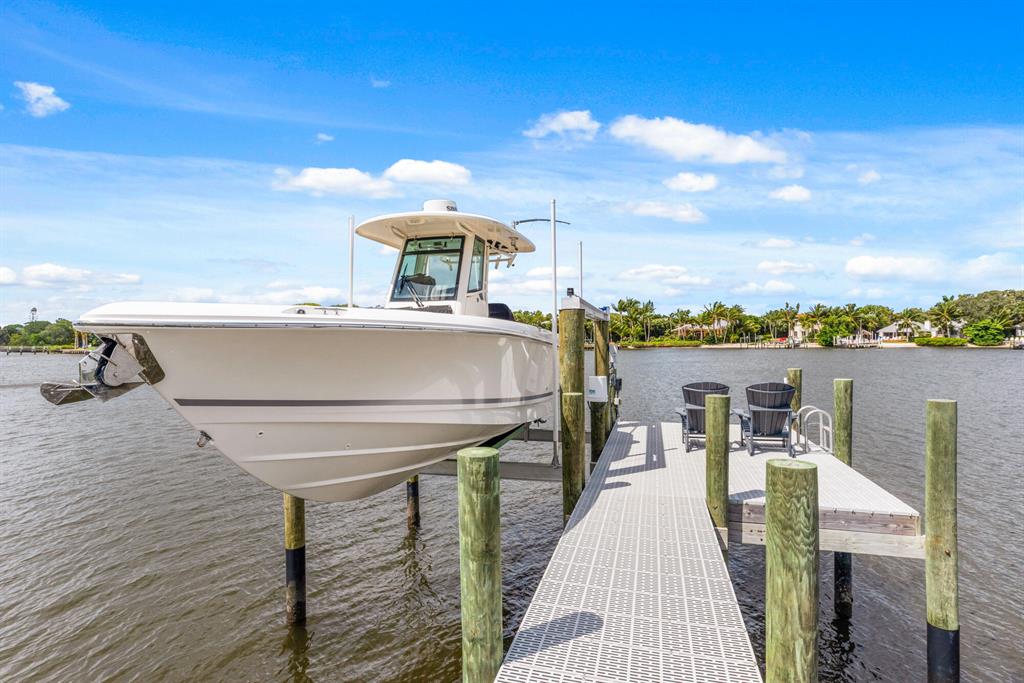 RIVERSIDE on the LOX - Residential