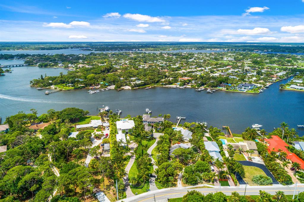 RIVERSIDE on the LOX - Residential