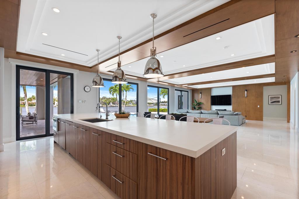 RIVERSIDE on the LOX - Residential