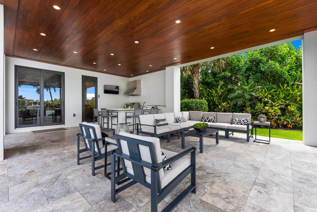 RIVERSIDE on the LOX - Residential