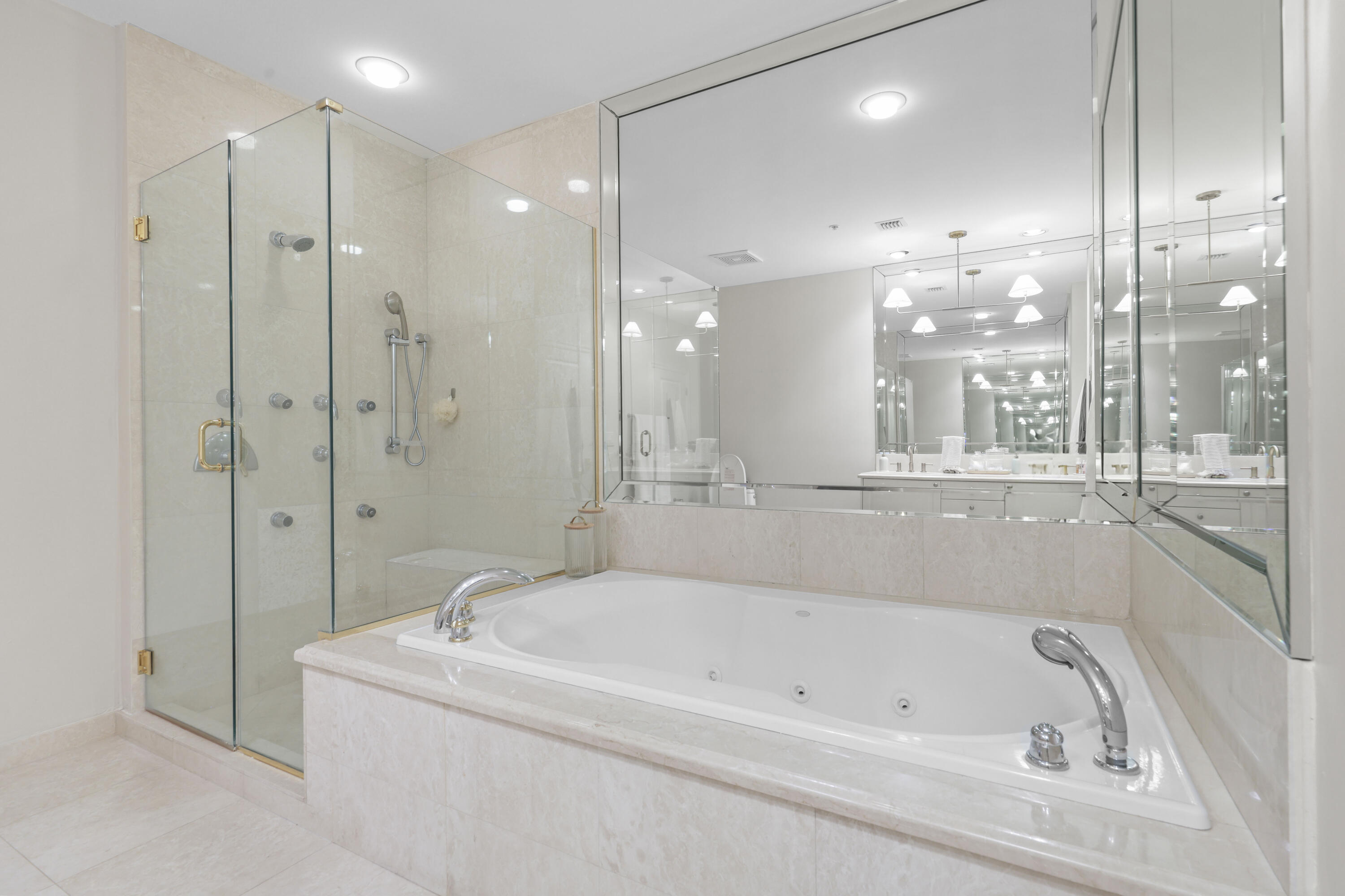 OCEAN GRANDE BEACH & MARINA - Residential