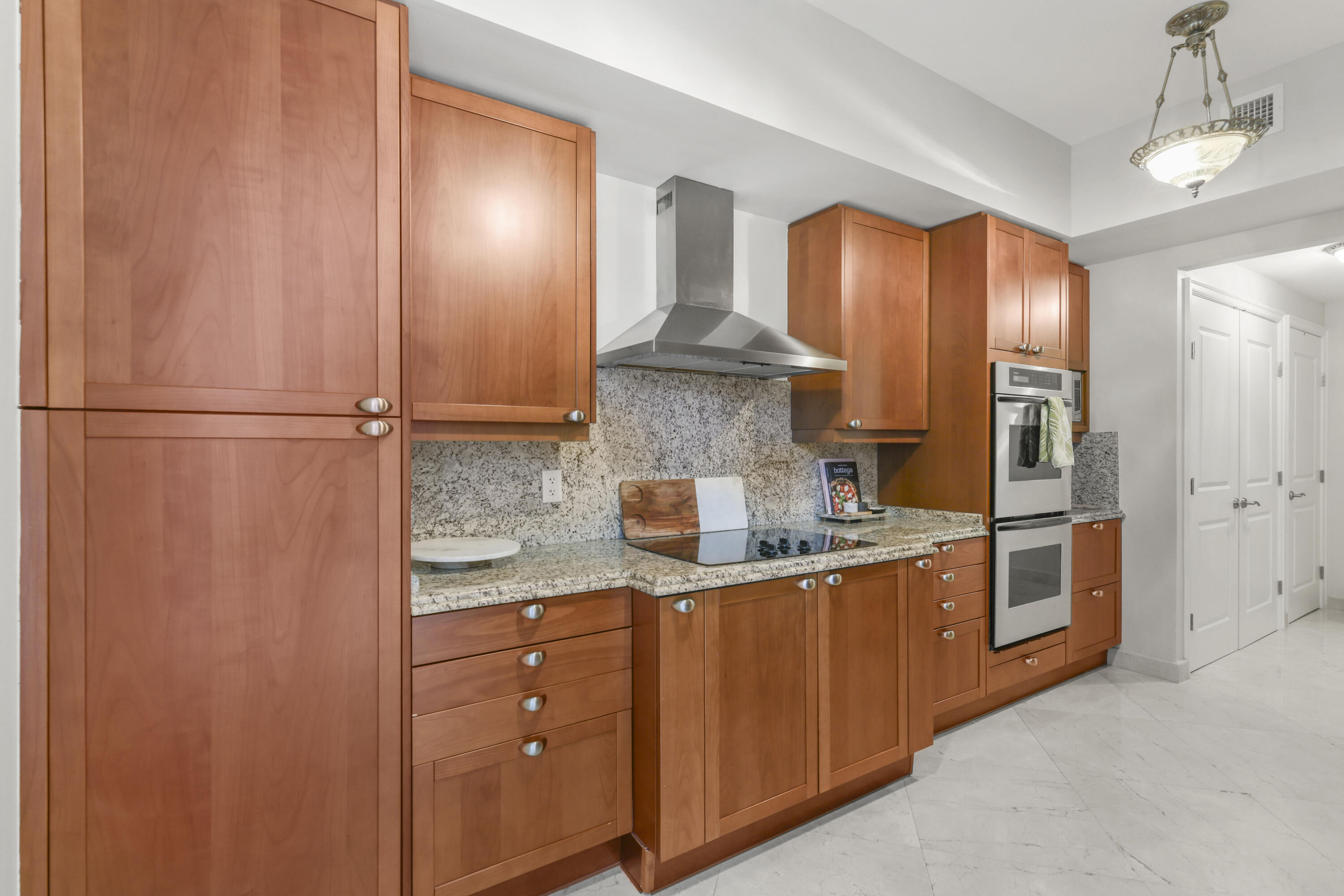 OCEAN GRANDE BEACH & MARINA - Residential