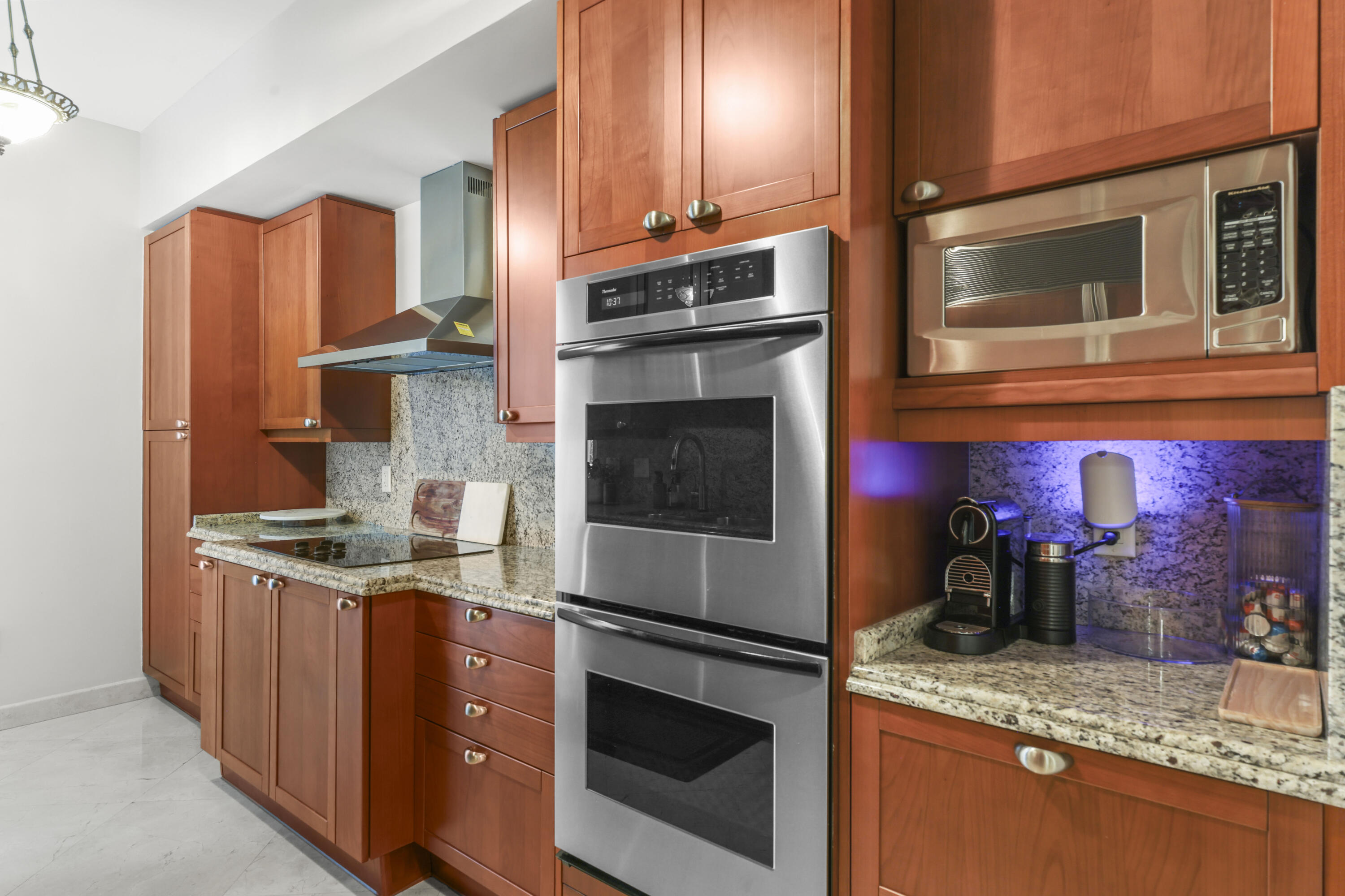 OCEAN GRANDE BEACH & MARINA - Residential