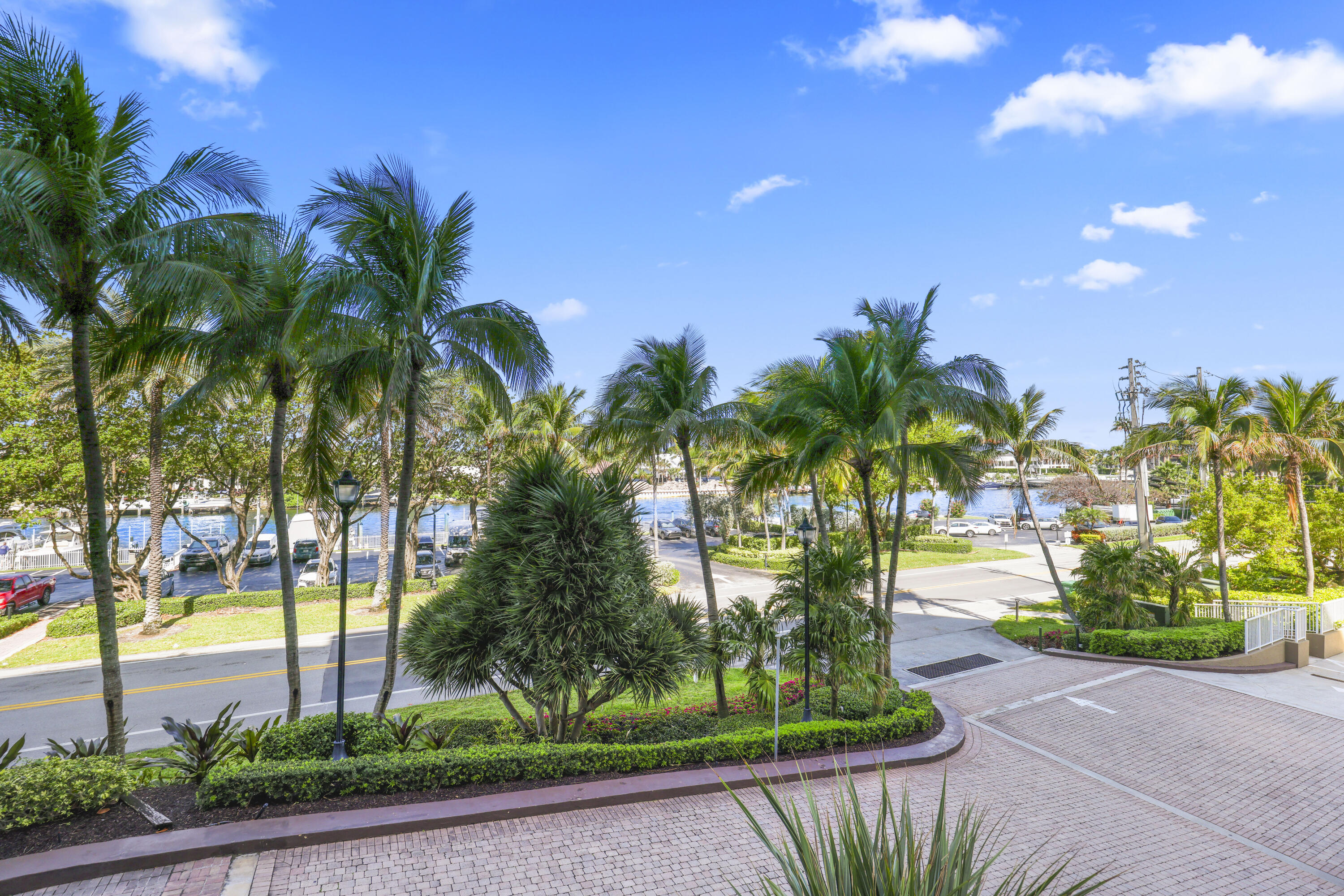 OCEAN GRANDE BEACH & MARINA - Residential