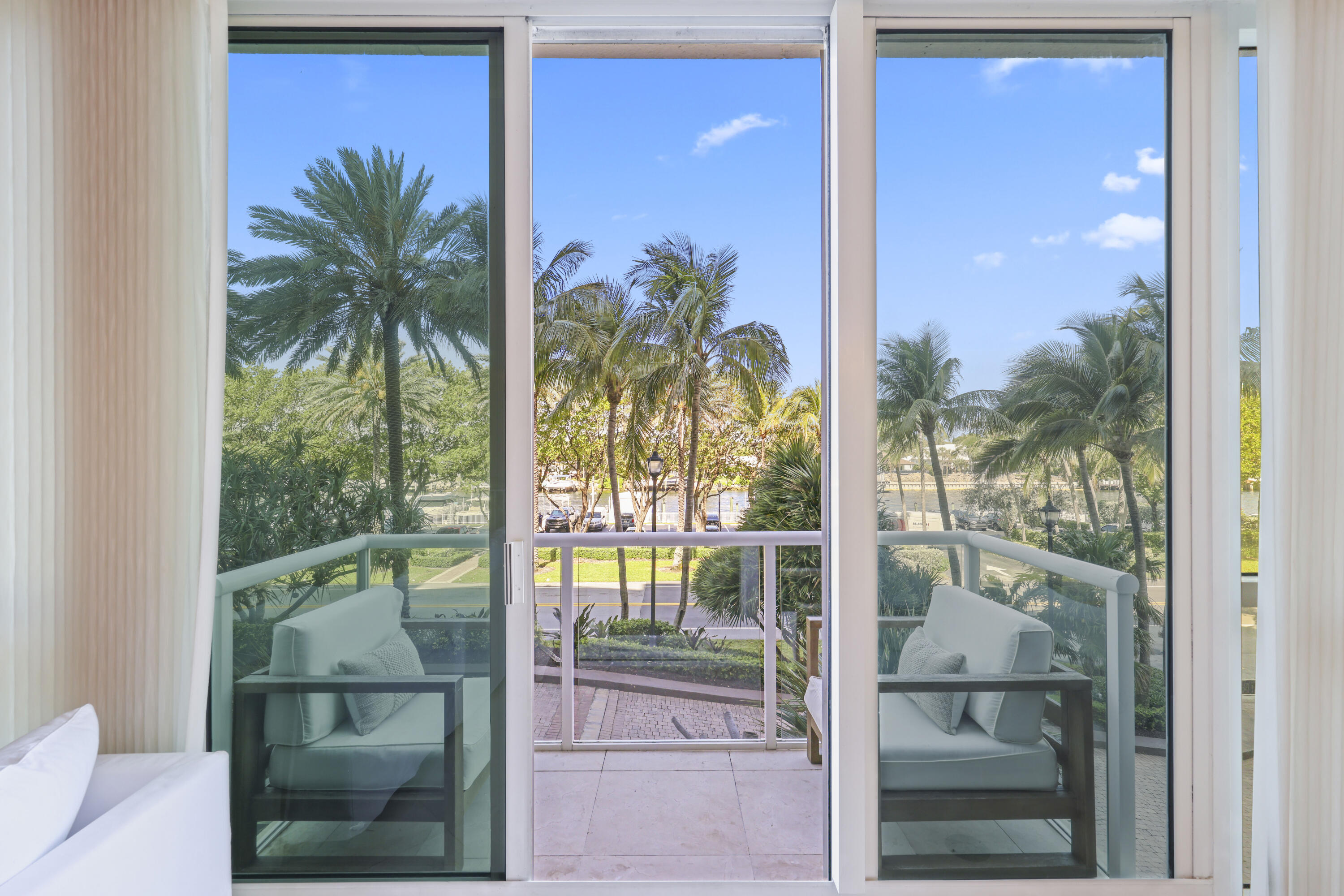OCEAN GRANDE BEACH & MARINA - Residential