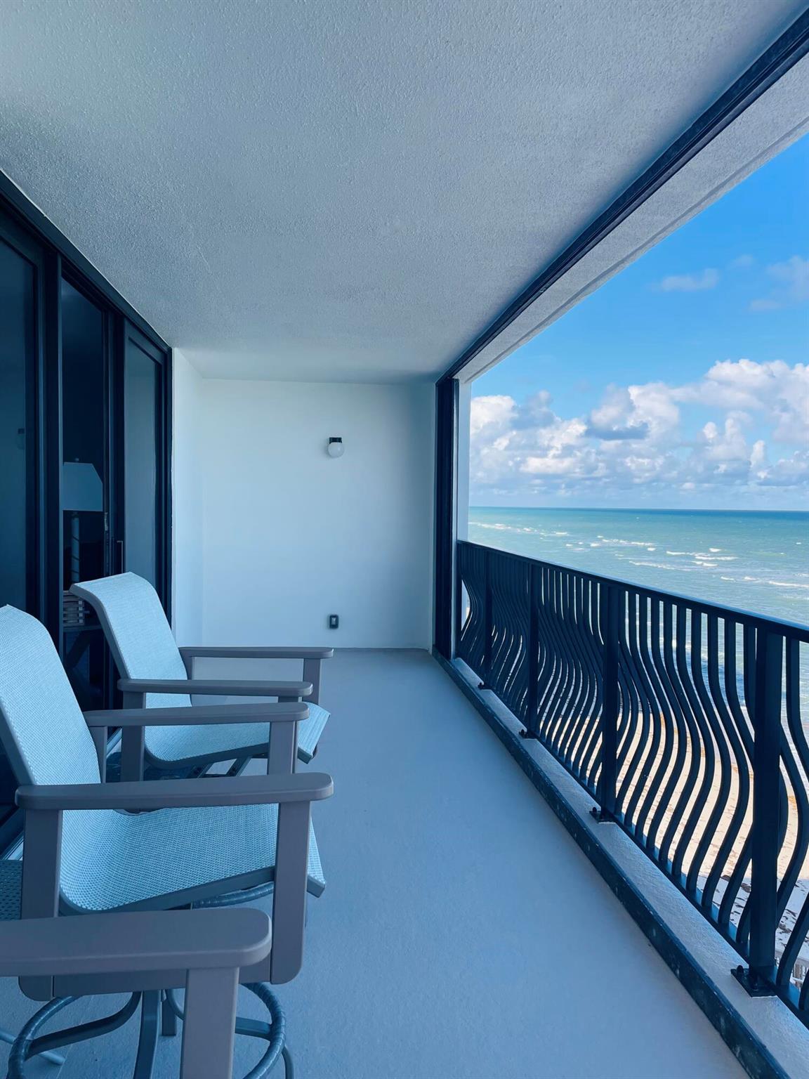 La Pensee - Residential Lease