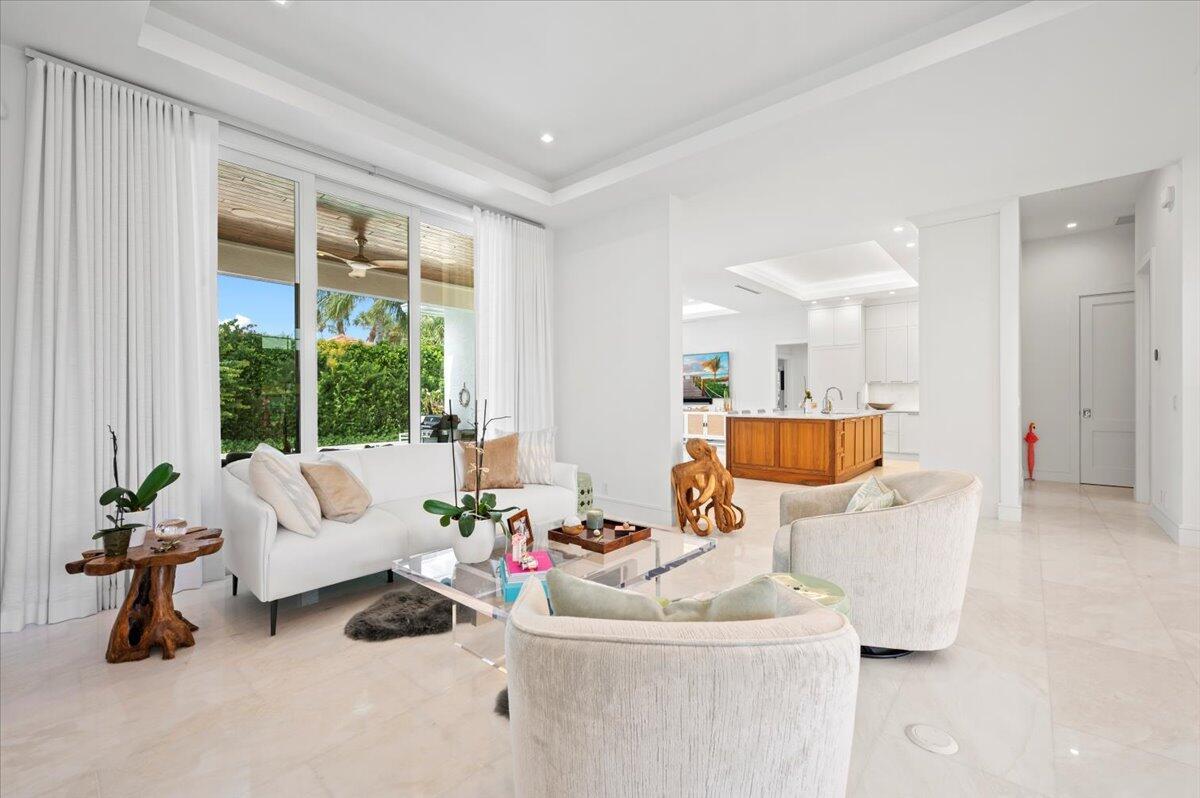 JUPITER INLET BEACH COLON - Residential