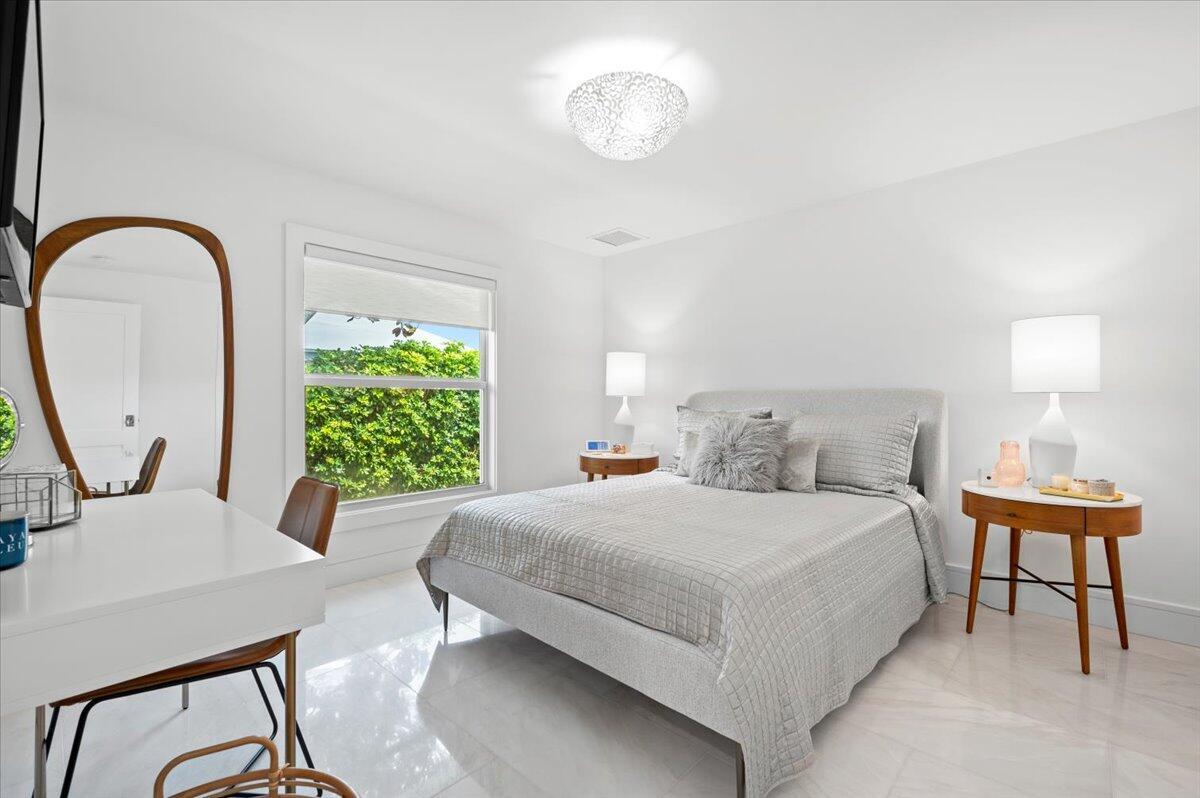 JUPITER INLET BEACH COLON - Residential