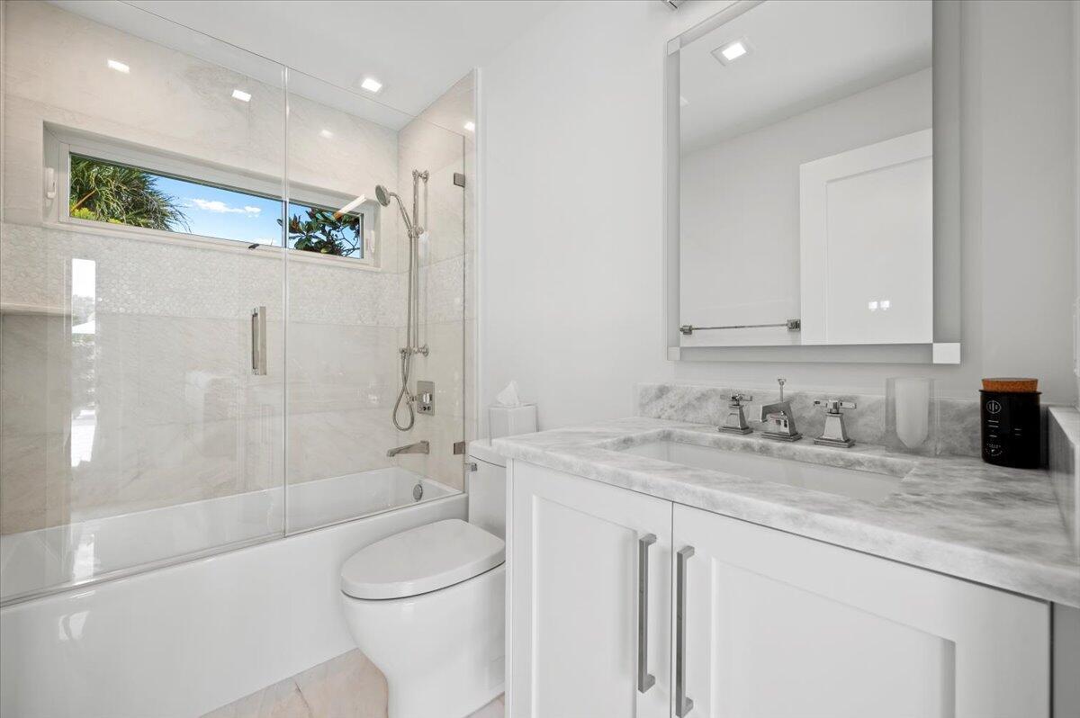 JUPITER INLET BEACH COLON - Residential