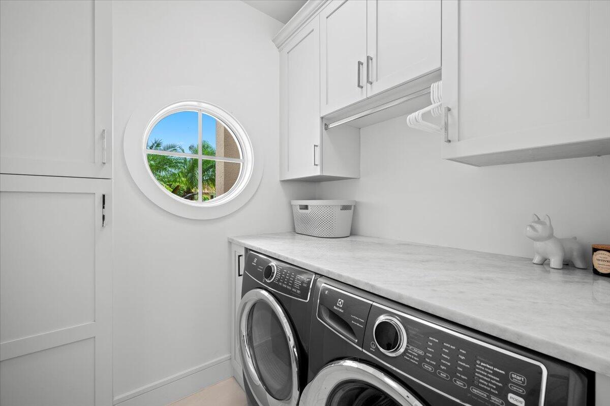 JUPITER INLET BEACH COLON - Residential