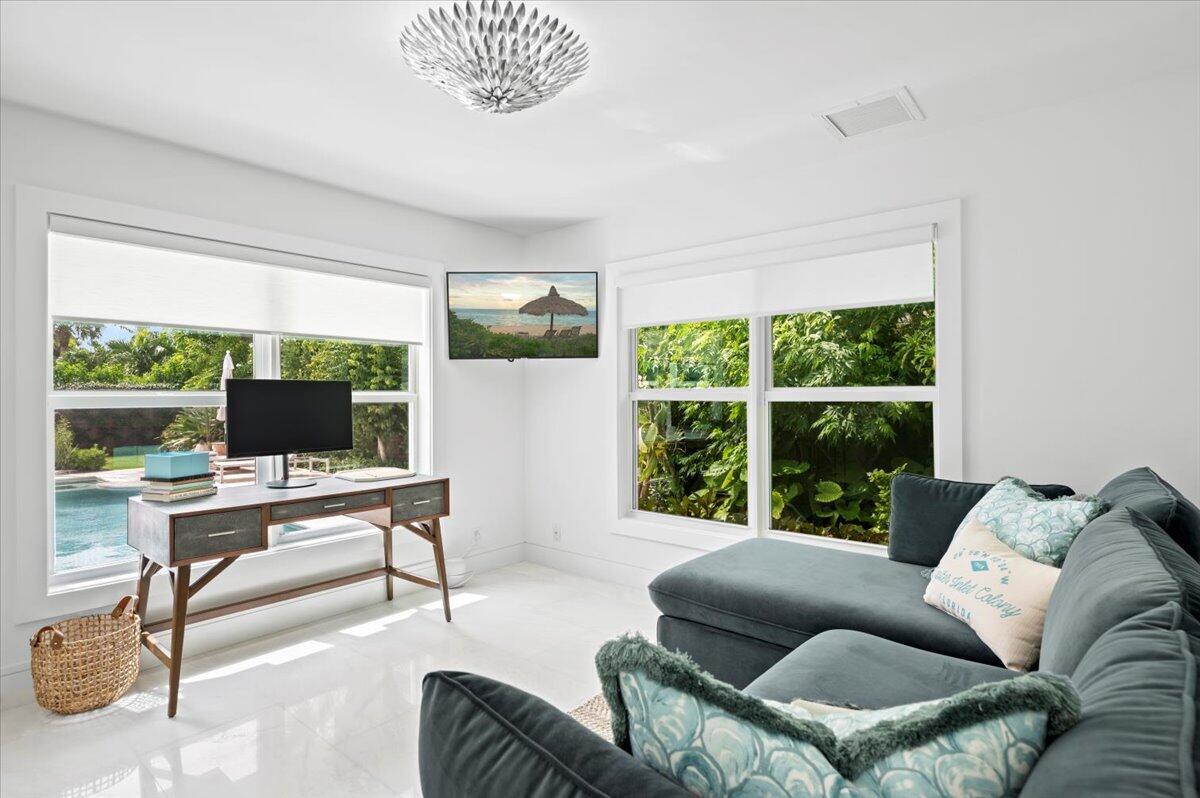 JUPITER INLET BEACH COLON - Residential