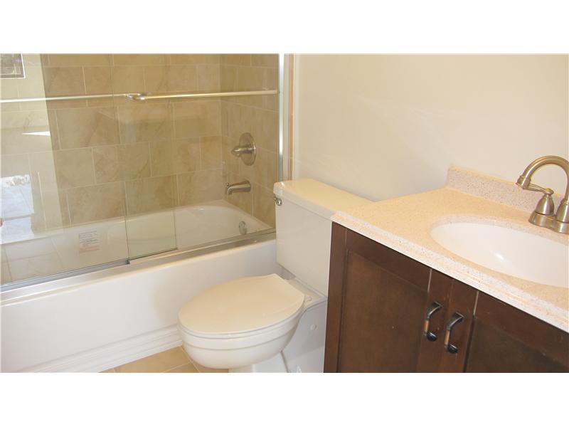 PROMENADE AT KENDALE LAKE - Residential Lease