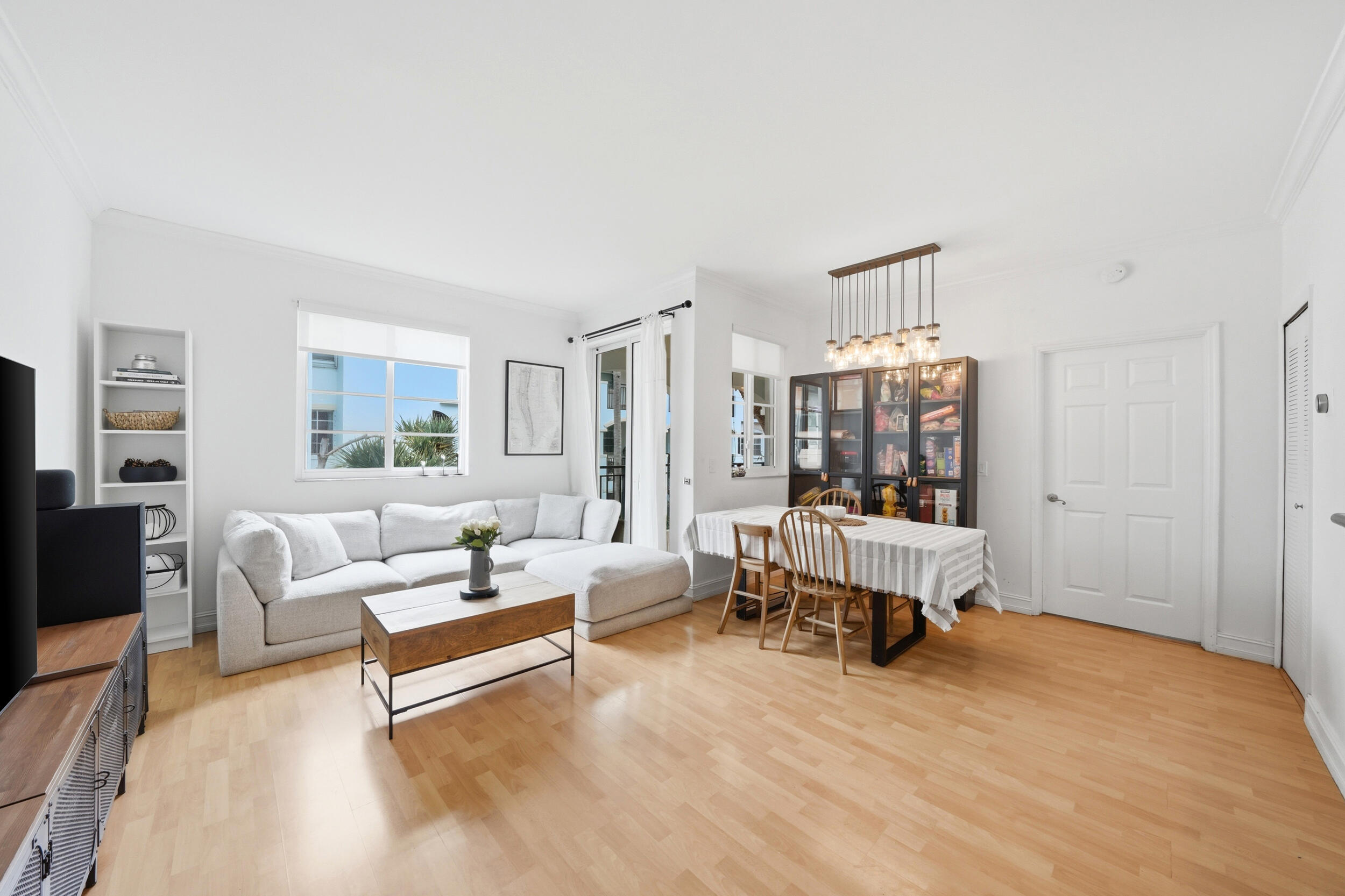 3145 NE 184th Street 5205