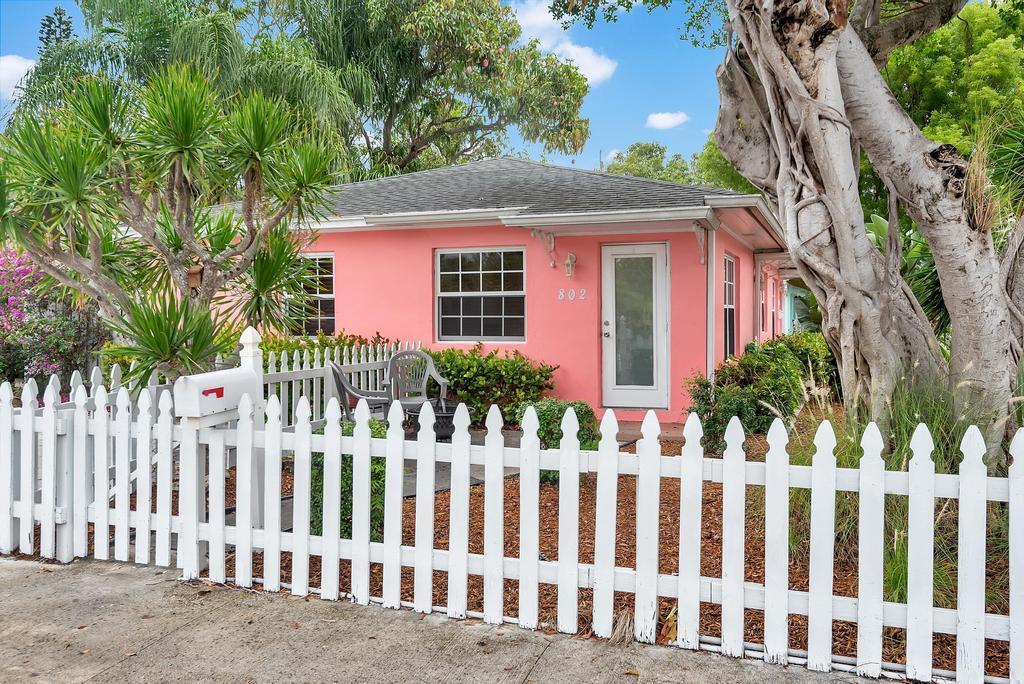 LAKE WORTH TOWN OF - Residential Lease