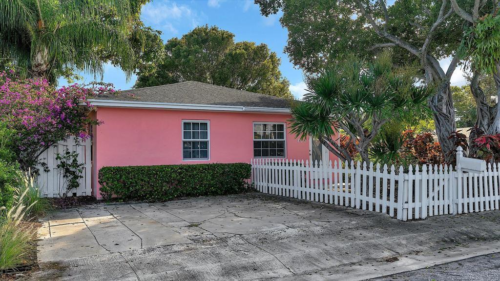 LAKE WORTH TOWN OF - Residential Lease