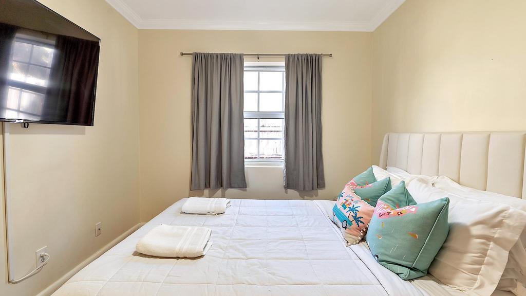 LAKE WORTH TOWN OF - Residential Lease