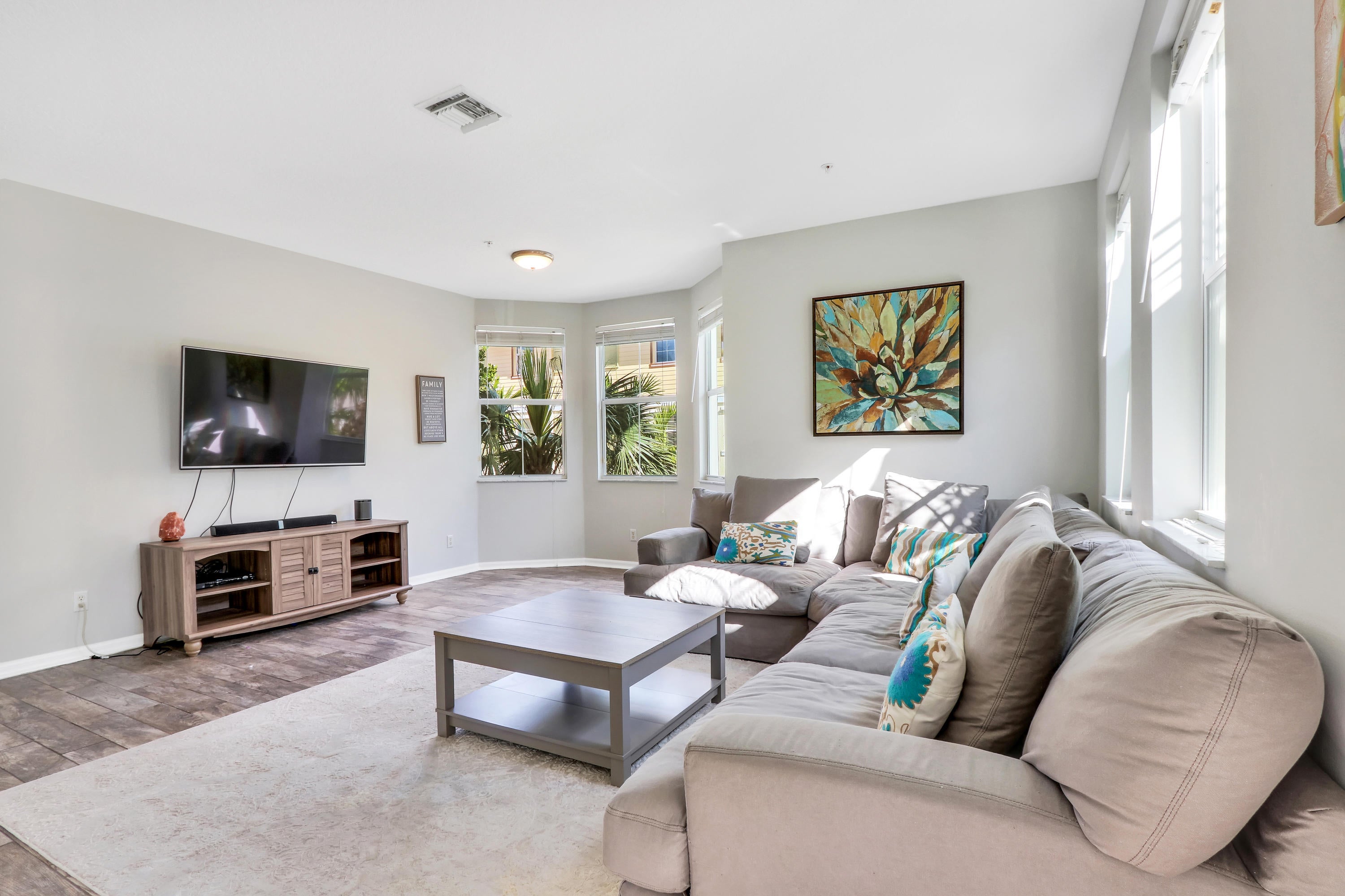 4106 Greenway Drive
