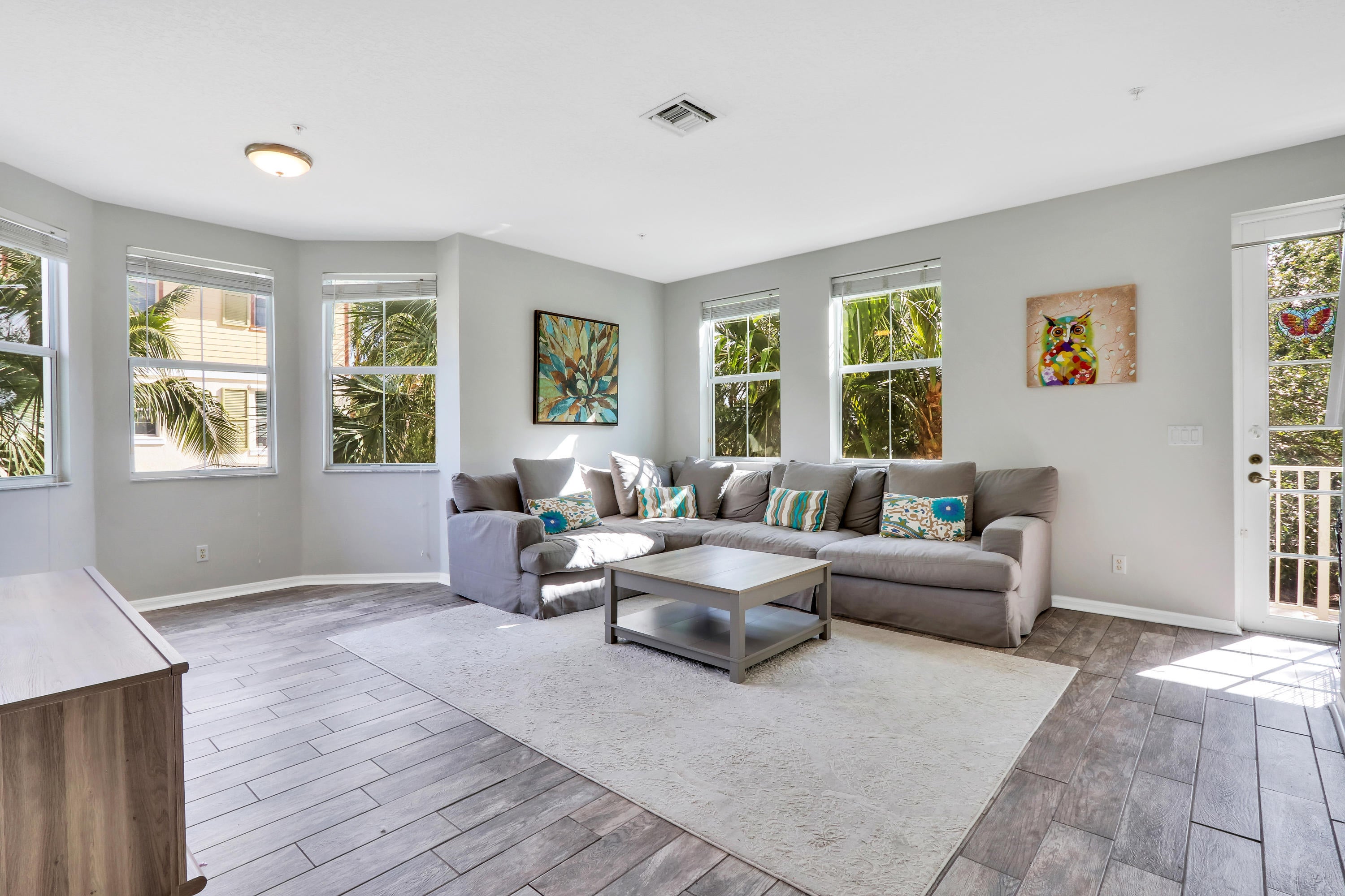 4106 Greenway Drive