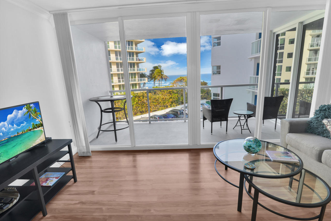 DIAMONDHEAD CONDO - Residential Lease