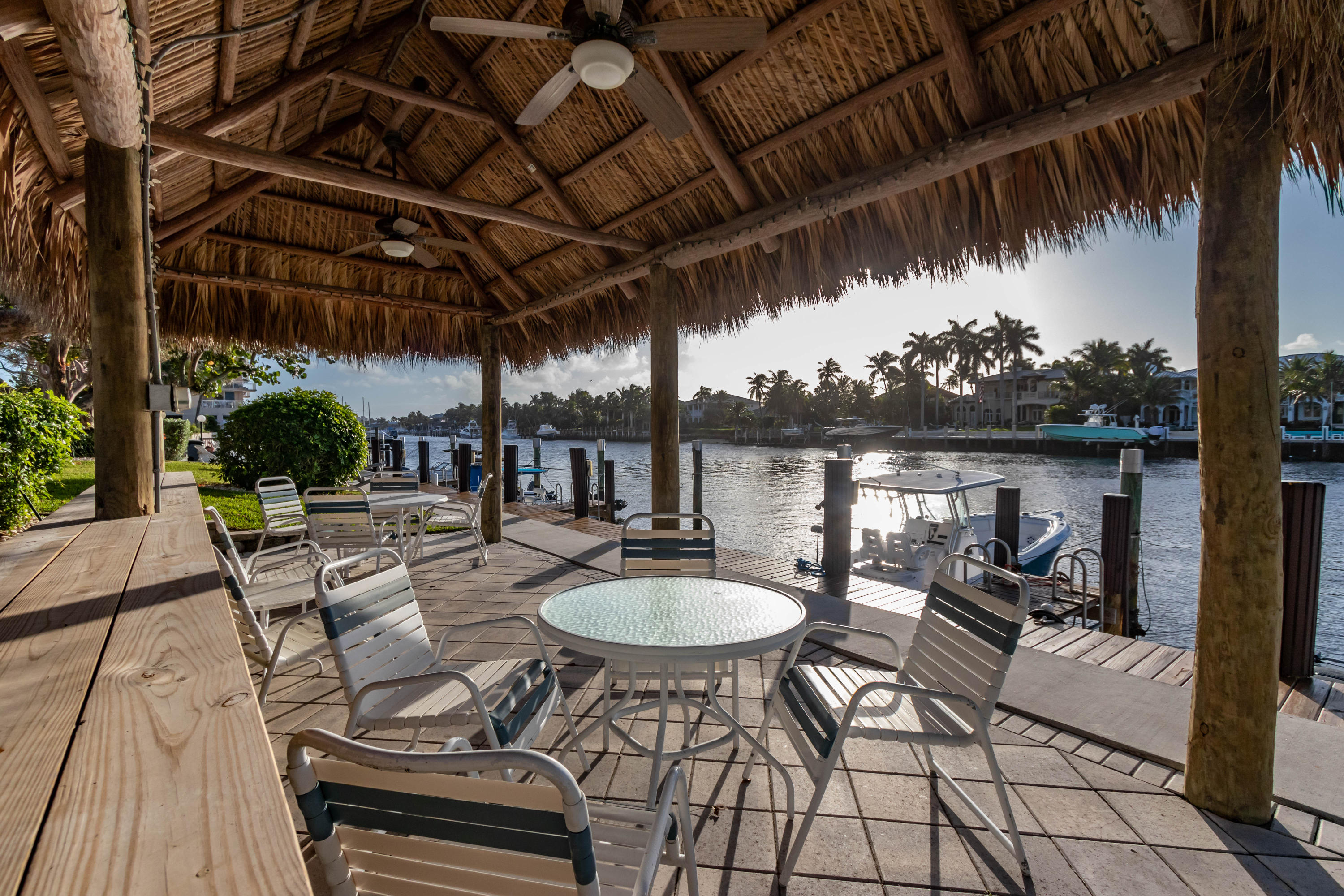 DIAMONDHEAD CONDO - Residential Lease