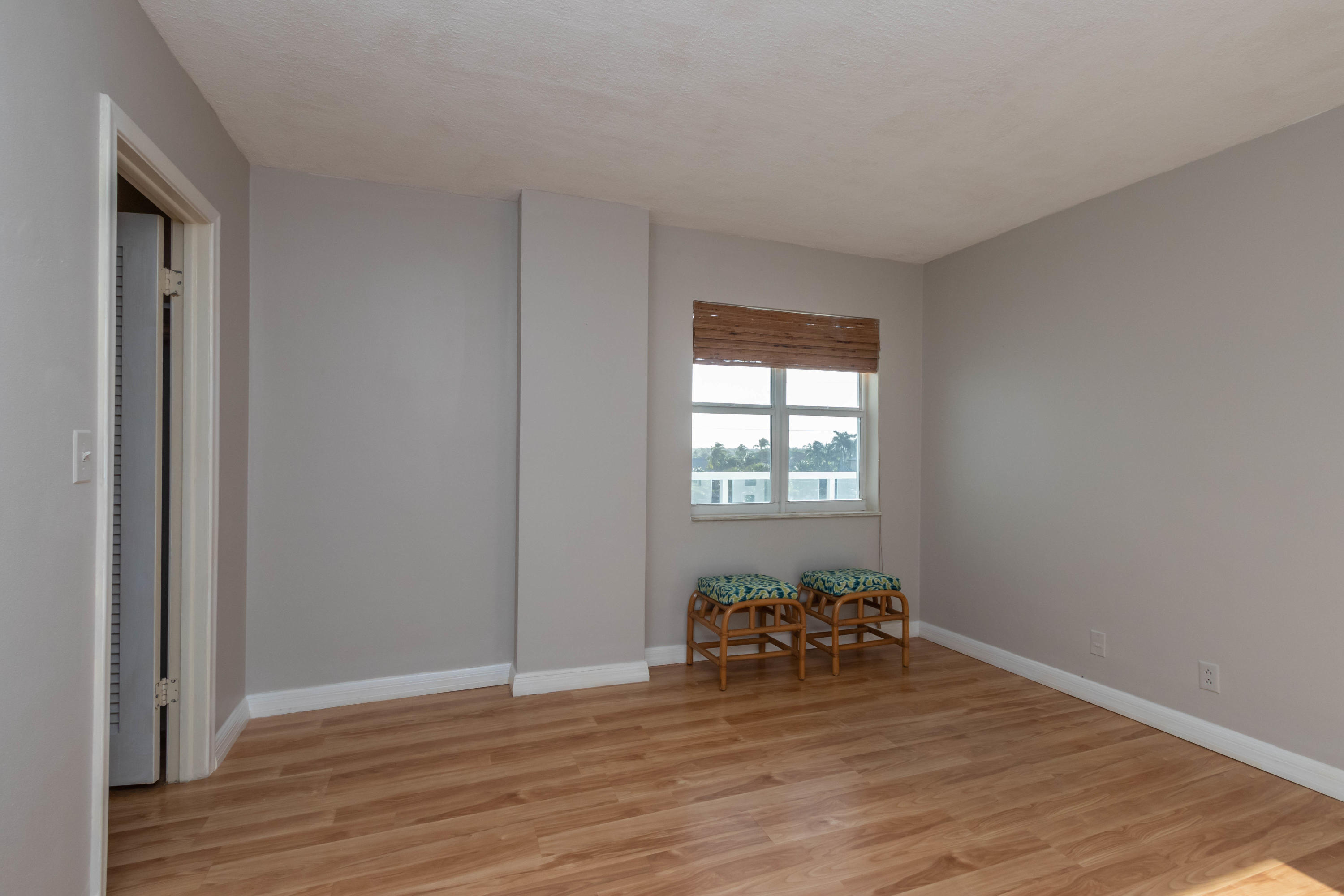 DIAMONDHEAD CONDO - Residential Lease