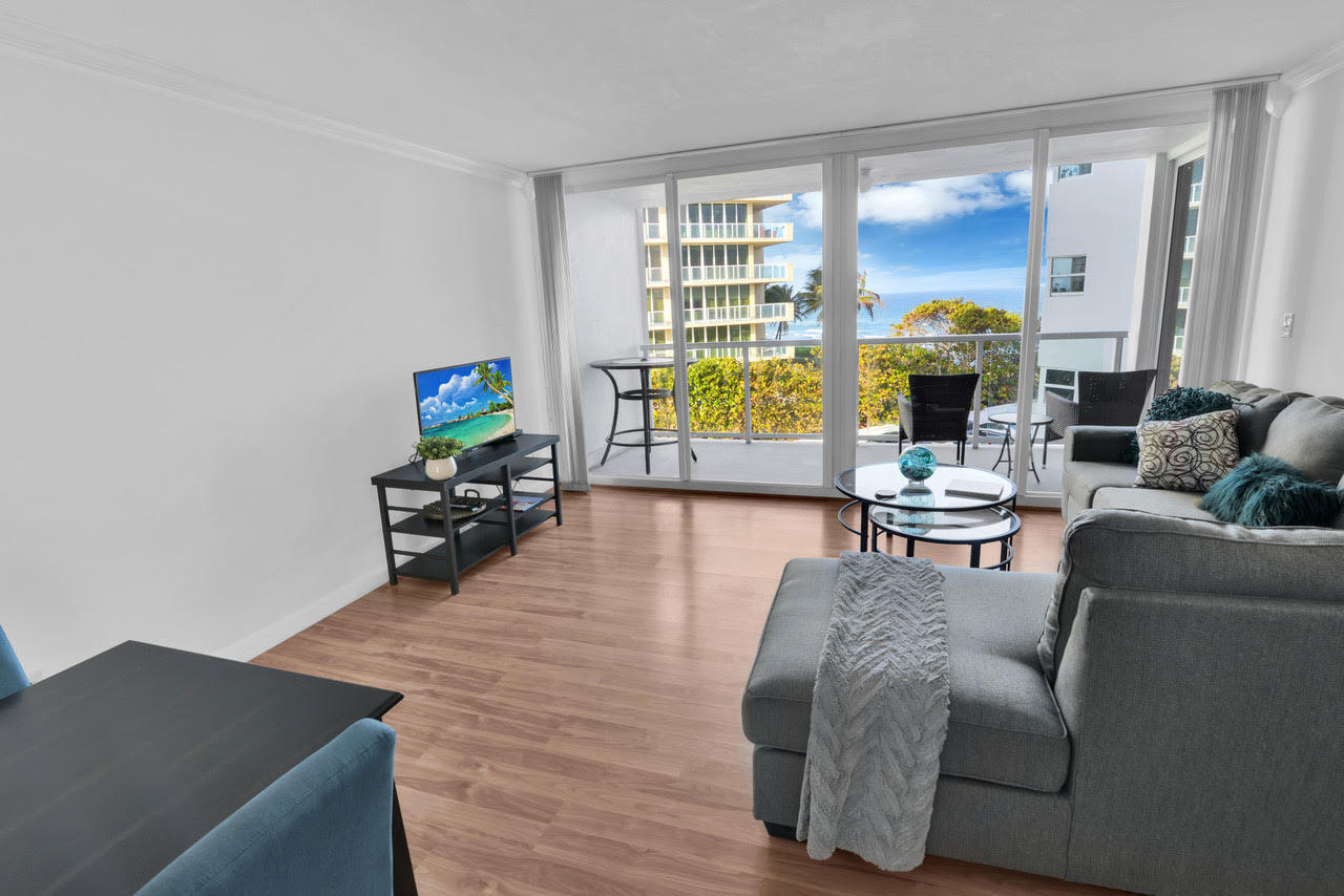 DIAMONDHEAD CONDO - Residential Lease