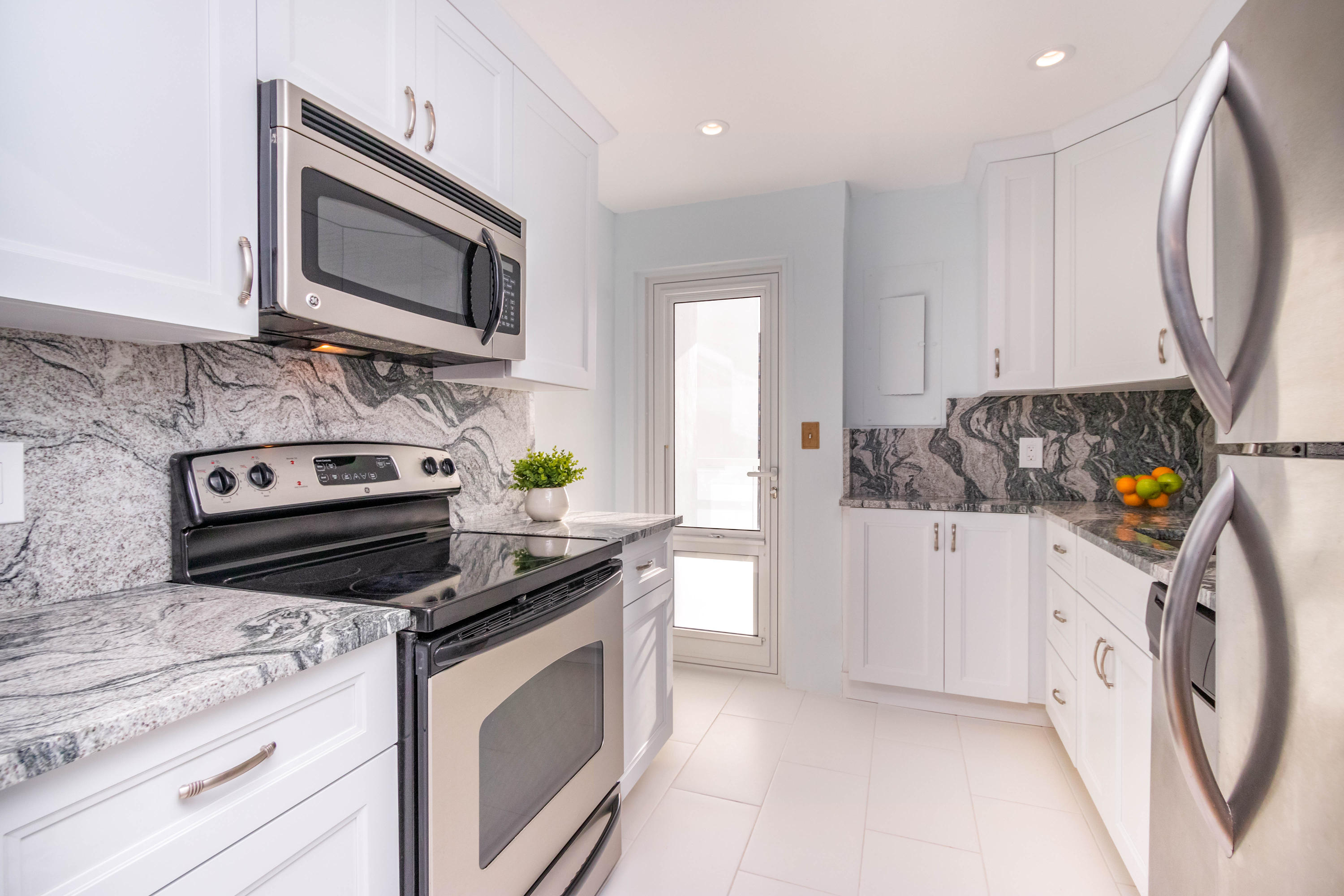 DIAMONDHEAD CONDO - Residential Lease