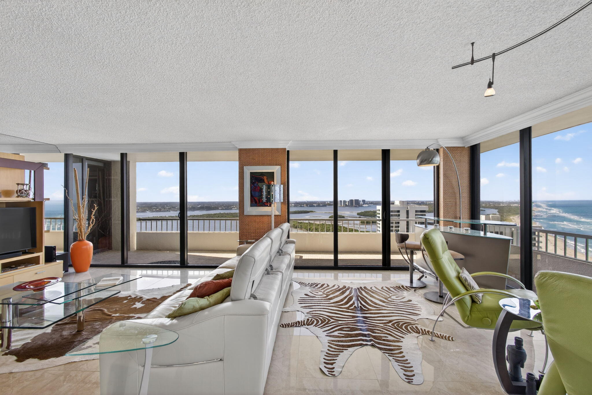 WATER GLADES CONDO - Residential