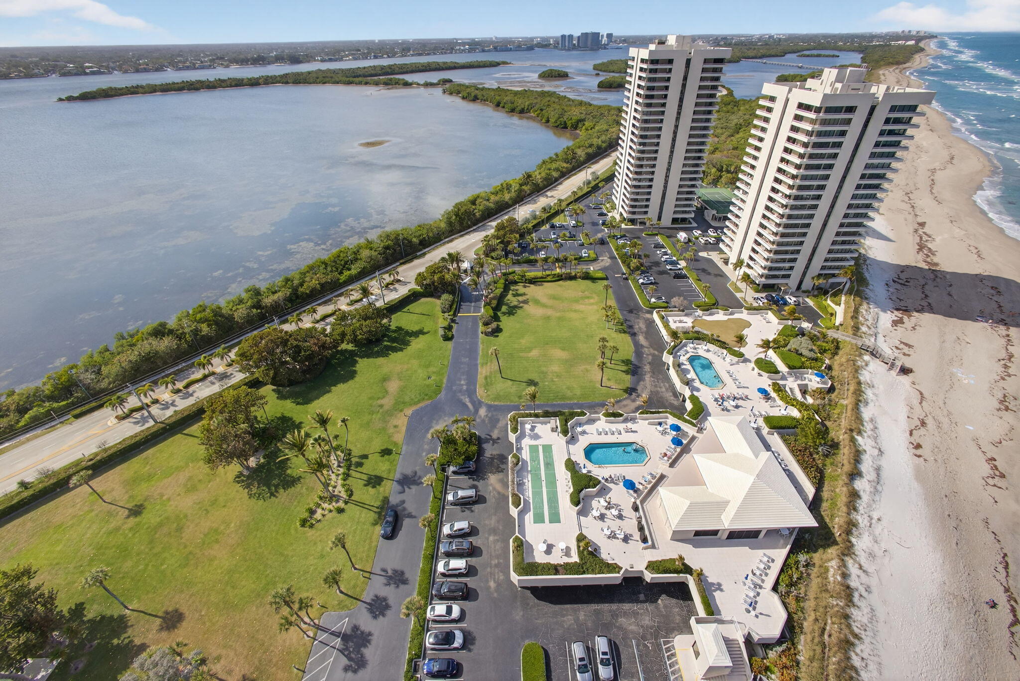 WATER GLADES CONDO - Residential