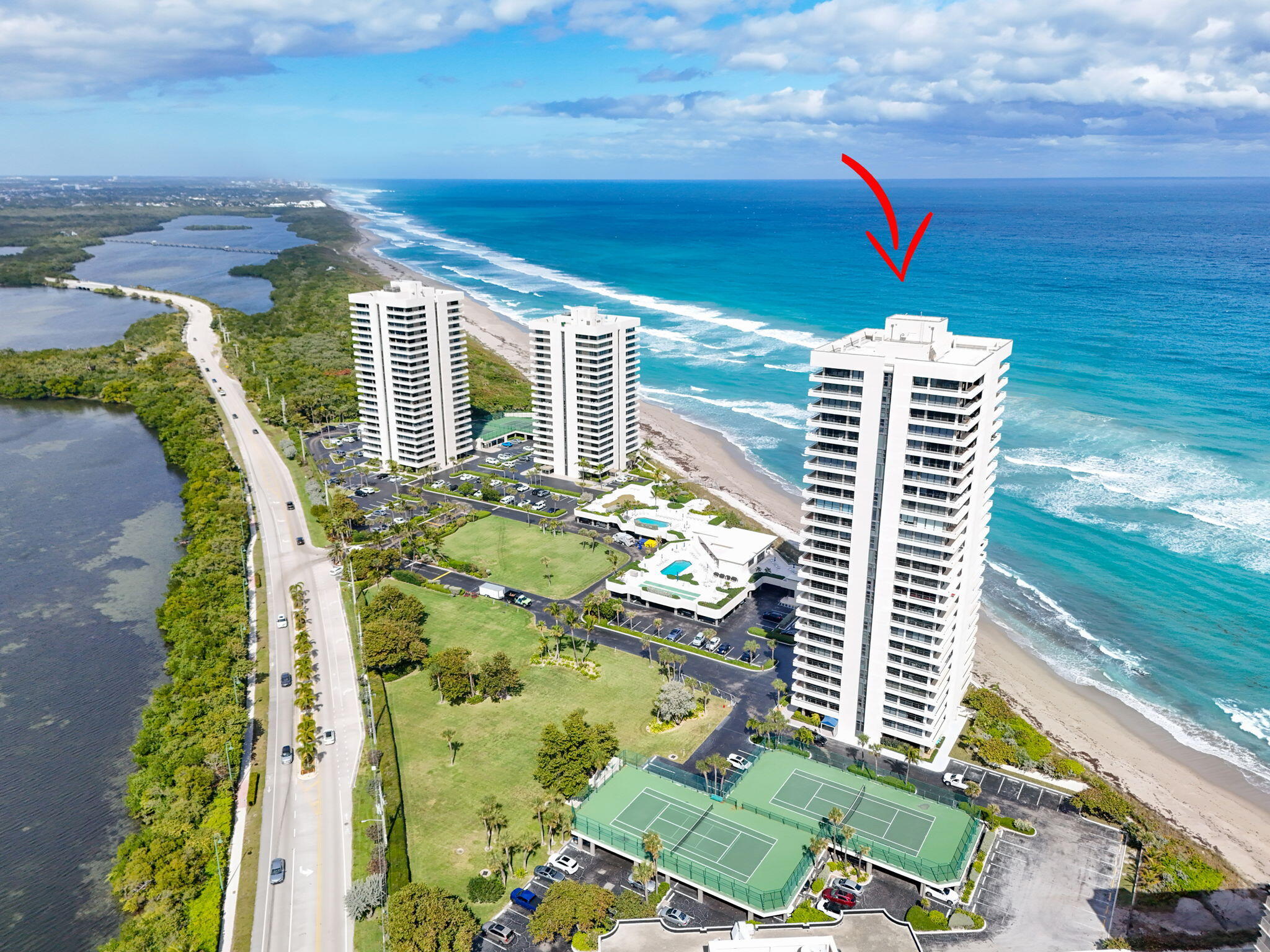 WATER GLADES CONDO - Residential