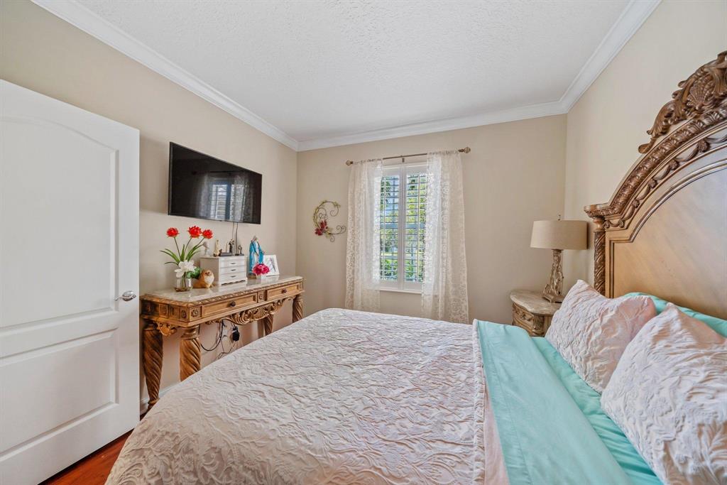 RIVERWALK PL 6 - Residential Lease