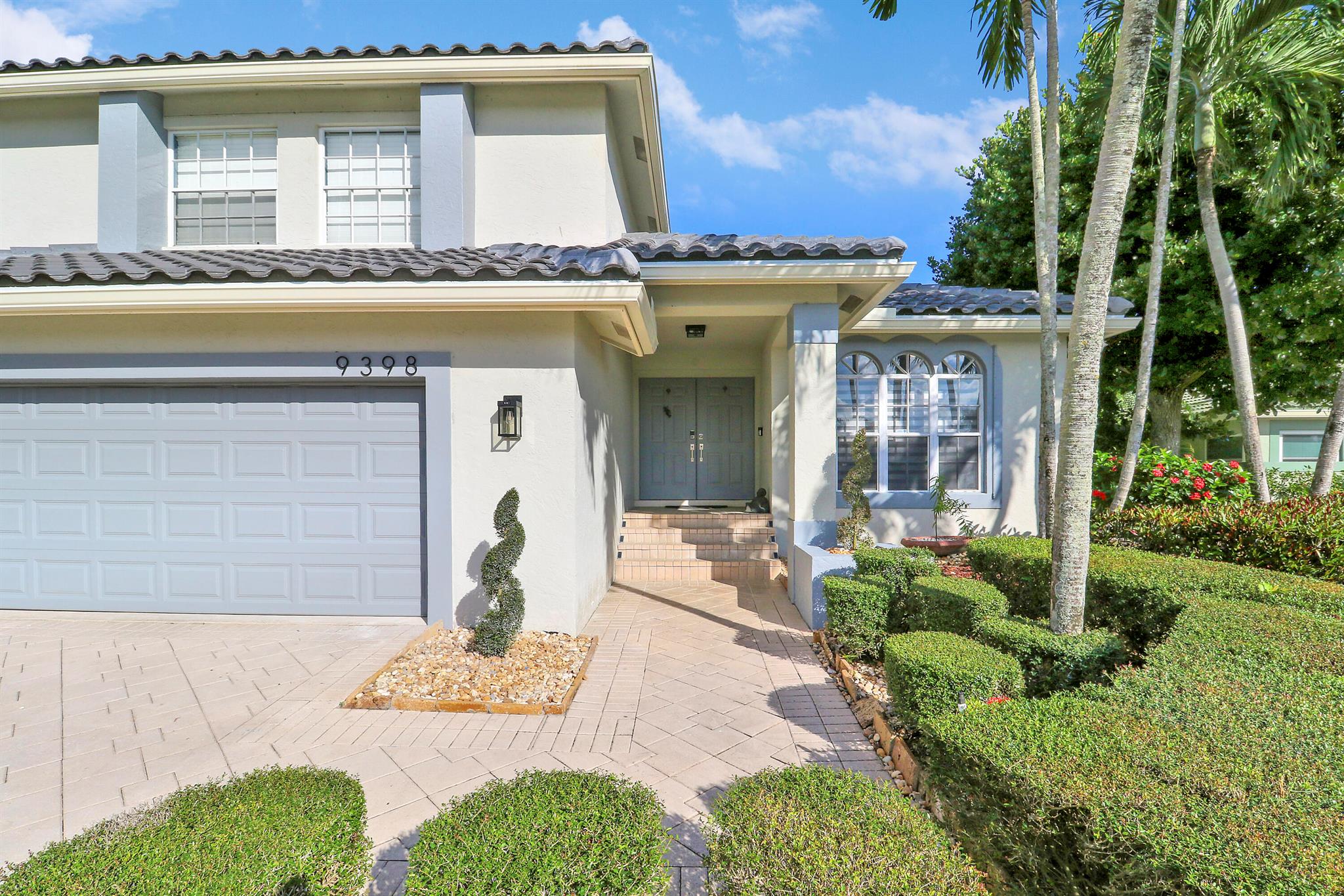 BOYNTON WATERS - Residential
