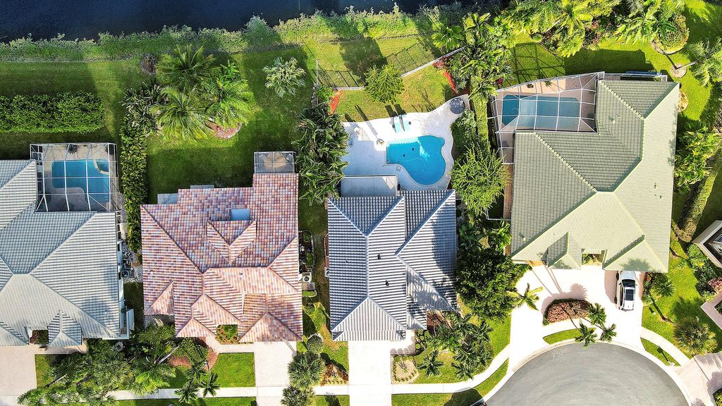 Photo of 9398 Aqua Vista Boulevard, Boynton Beach, FL 33437 (MLS # R11134609)