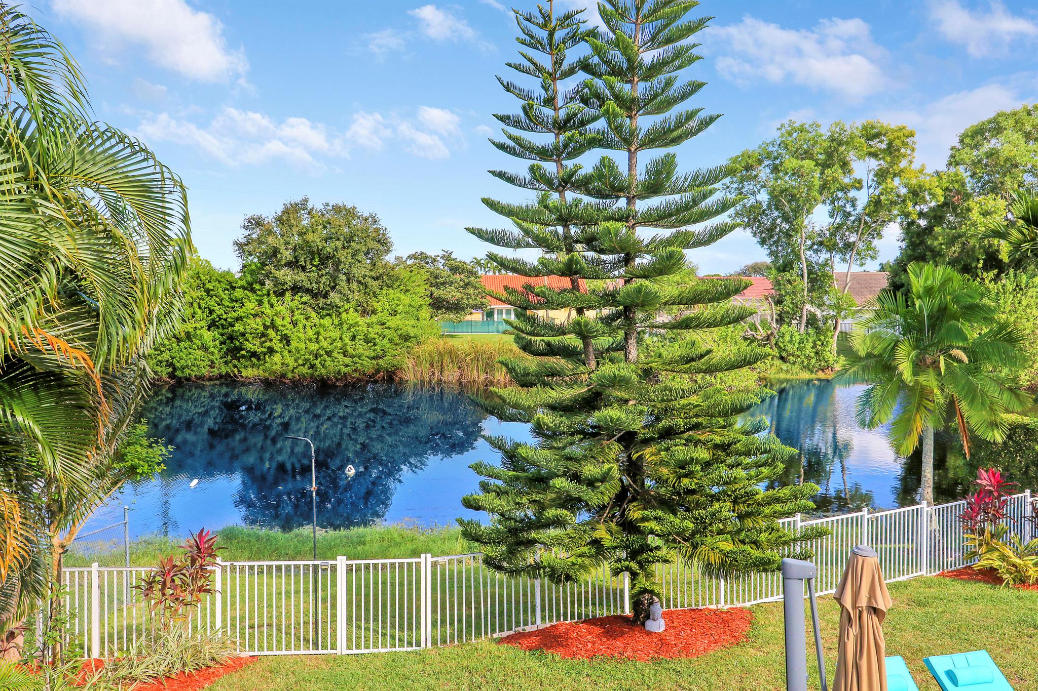 BOYNTON WATERS - Residential