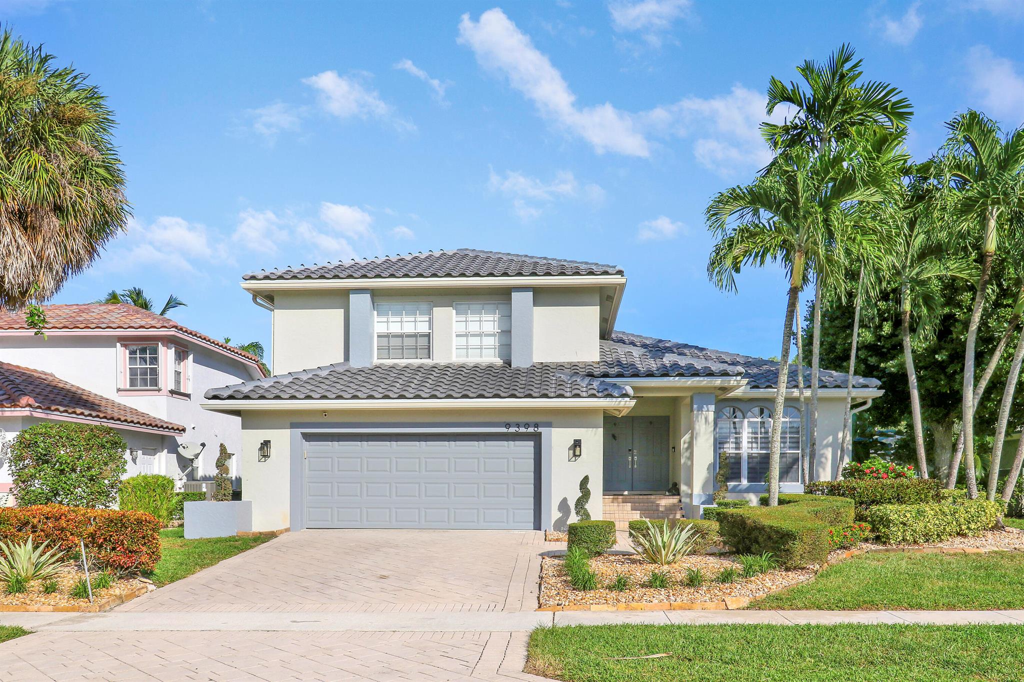 BOYNTON WATERS - Residential