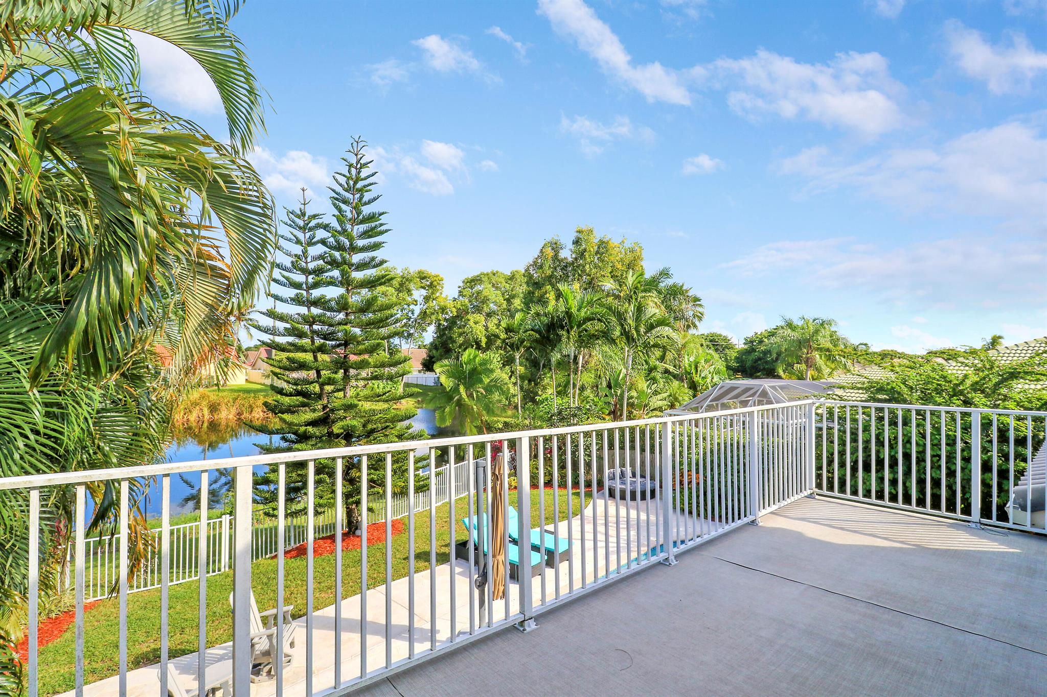 BOYNTON WATERS - Residential