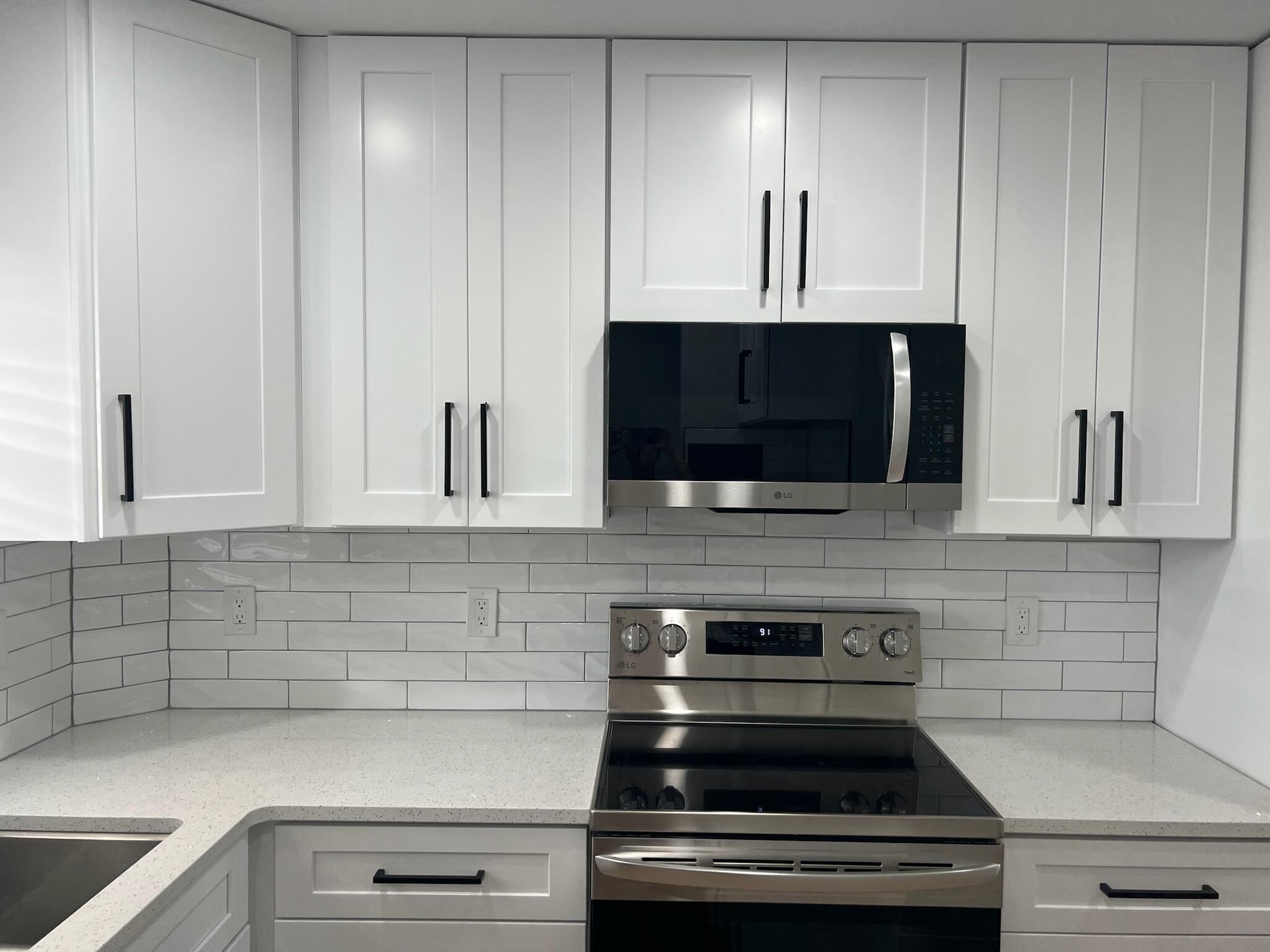 THE LITTLE CLUB CONDO - Residential