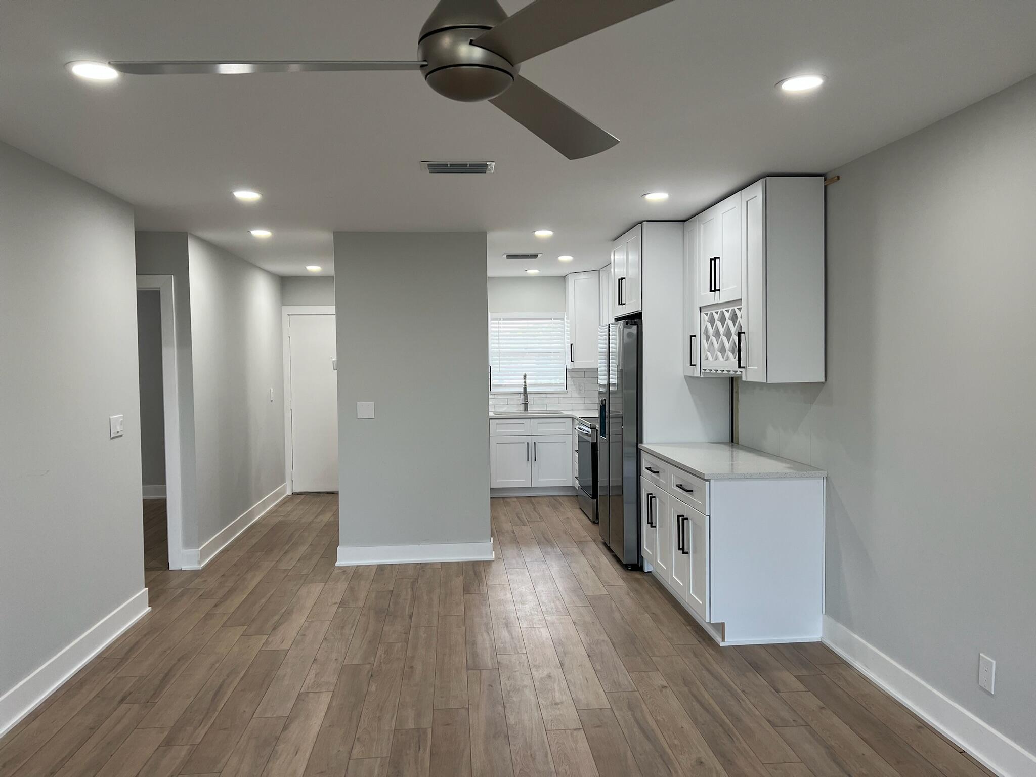 THE LITTLE CLUB CONDO - Residential