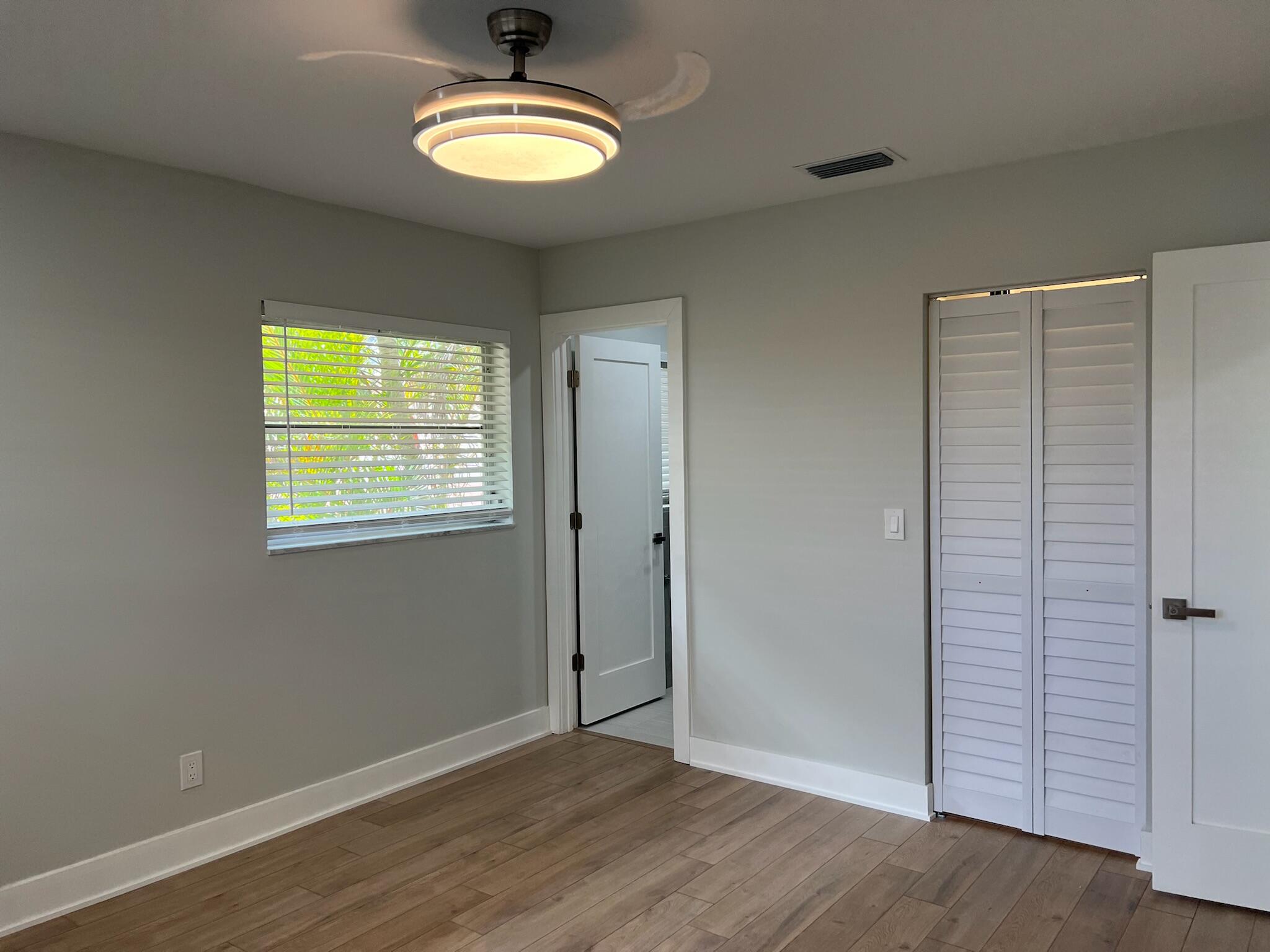 THE LITTLE CLUB CONDO - Residential