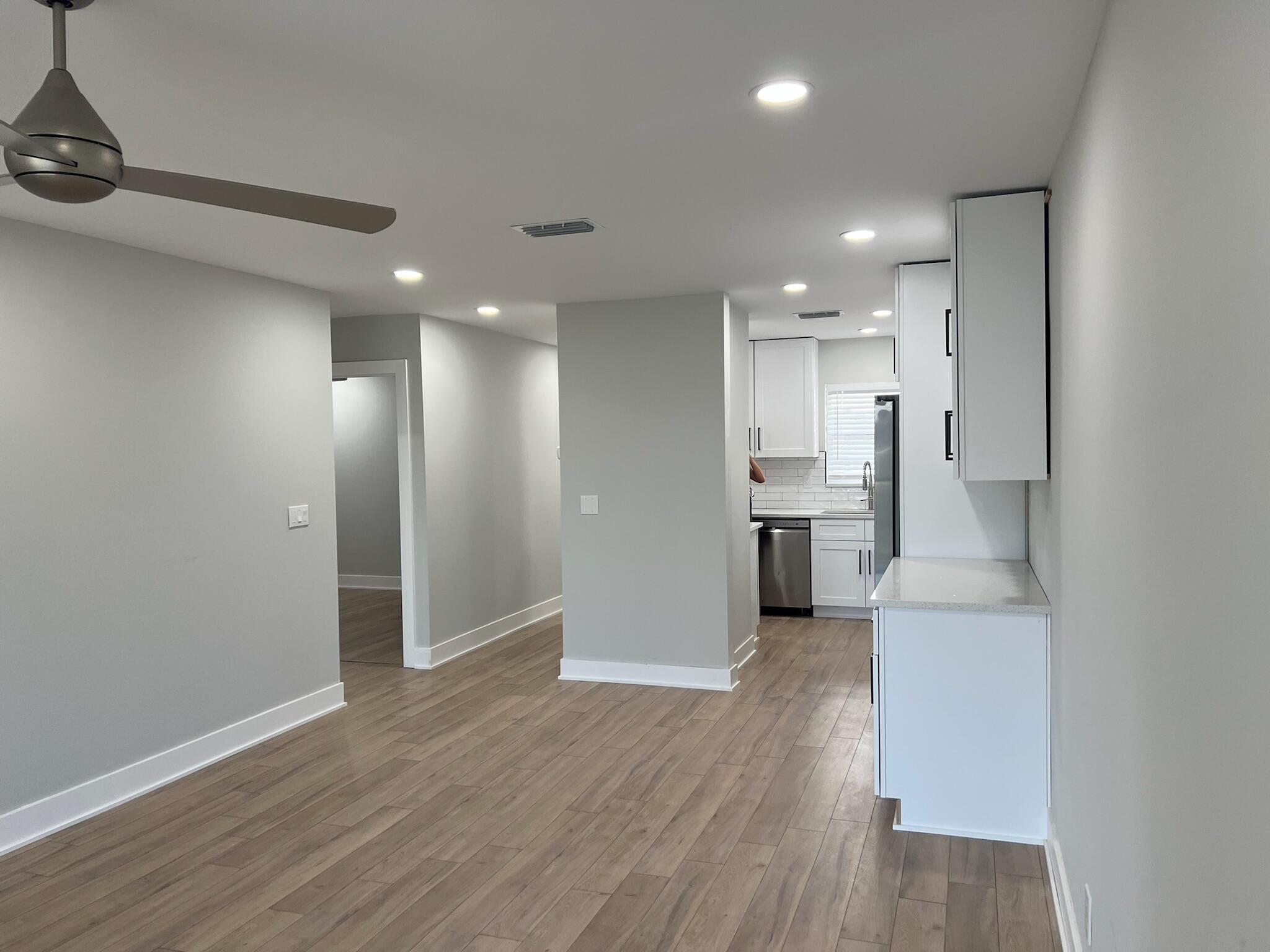 THE LITTLE CLUB CONDO - Residential