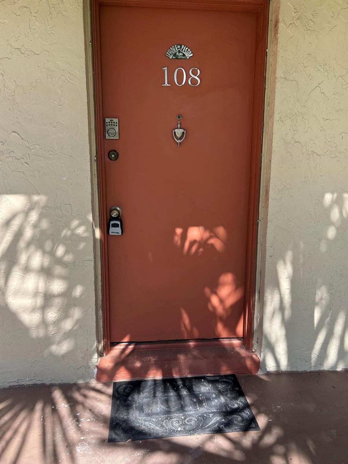 Beautiful unit, freshly painted, storage room, screened patio and BIG back yard, close to Jog Road, shopping centers, restaurants, schools, etc. Community features pool, tennis courts, gym, and other amenities. Water is included.Appliances: Dishwasher, microwave, refrigerator.Laundry: in buildingHOA: Credit score: 600$200 application fee for married couple or individual.