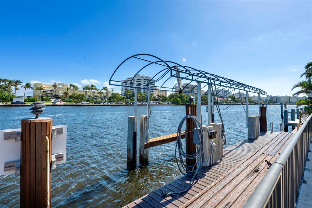 TROPIC ISLE 4TH SEC - Residential