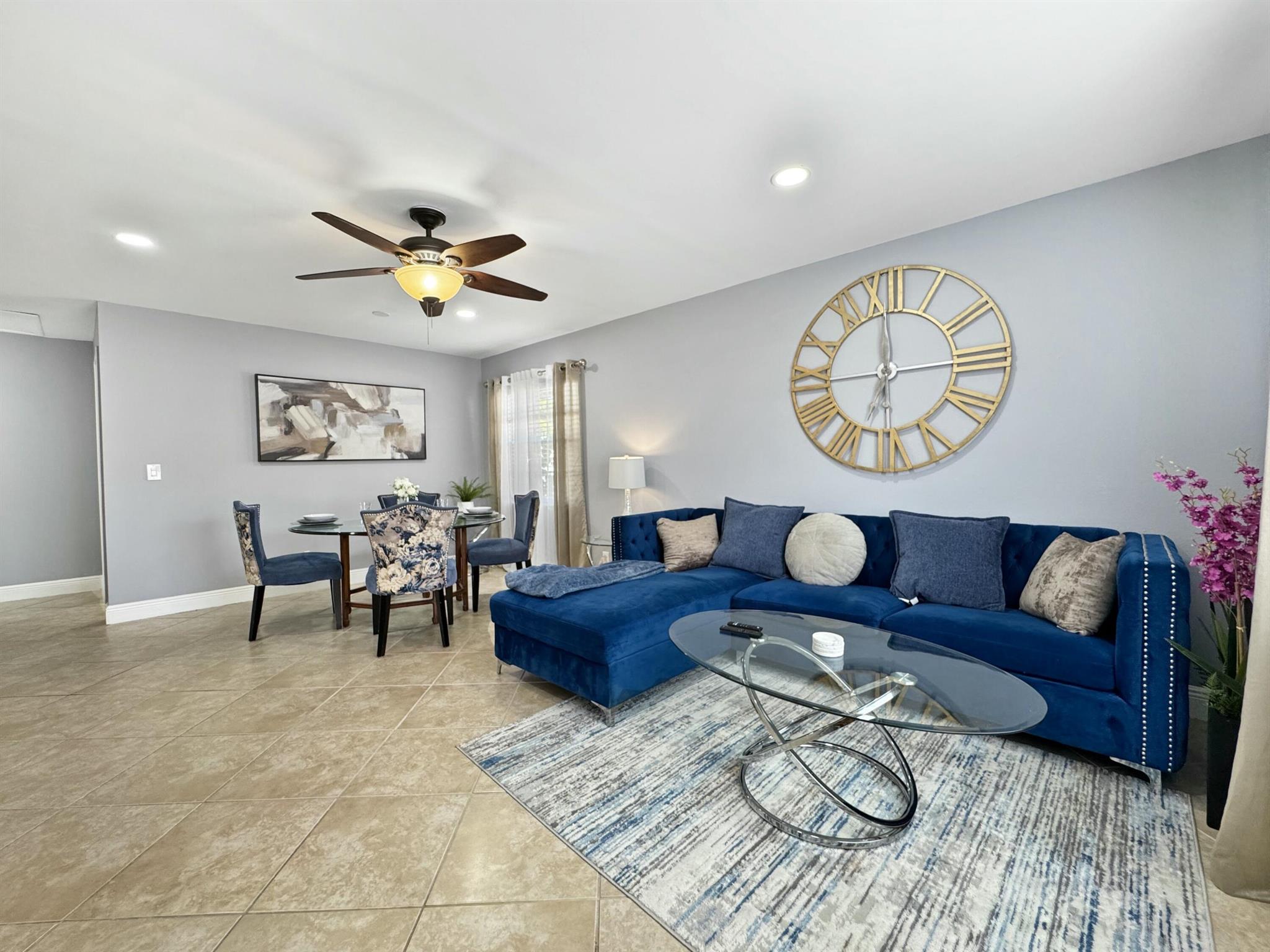 2004 SW Natura Boulevard D