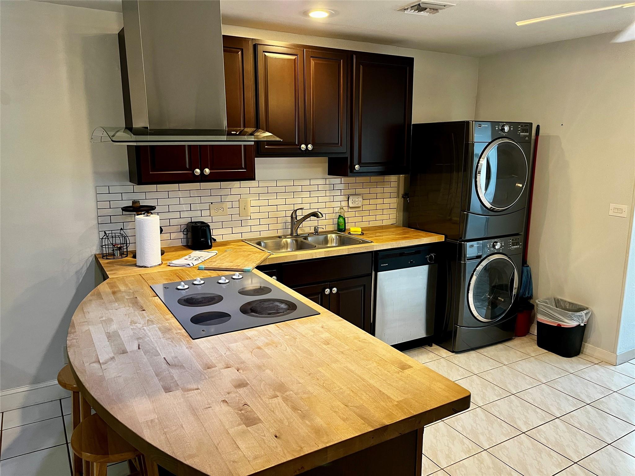 North Margate 1st Add 50- - Residential Income