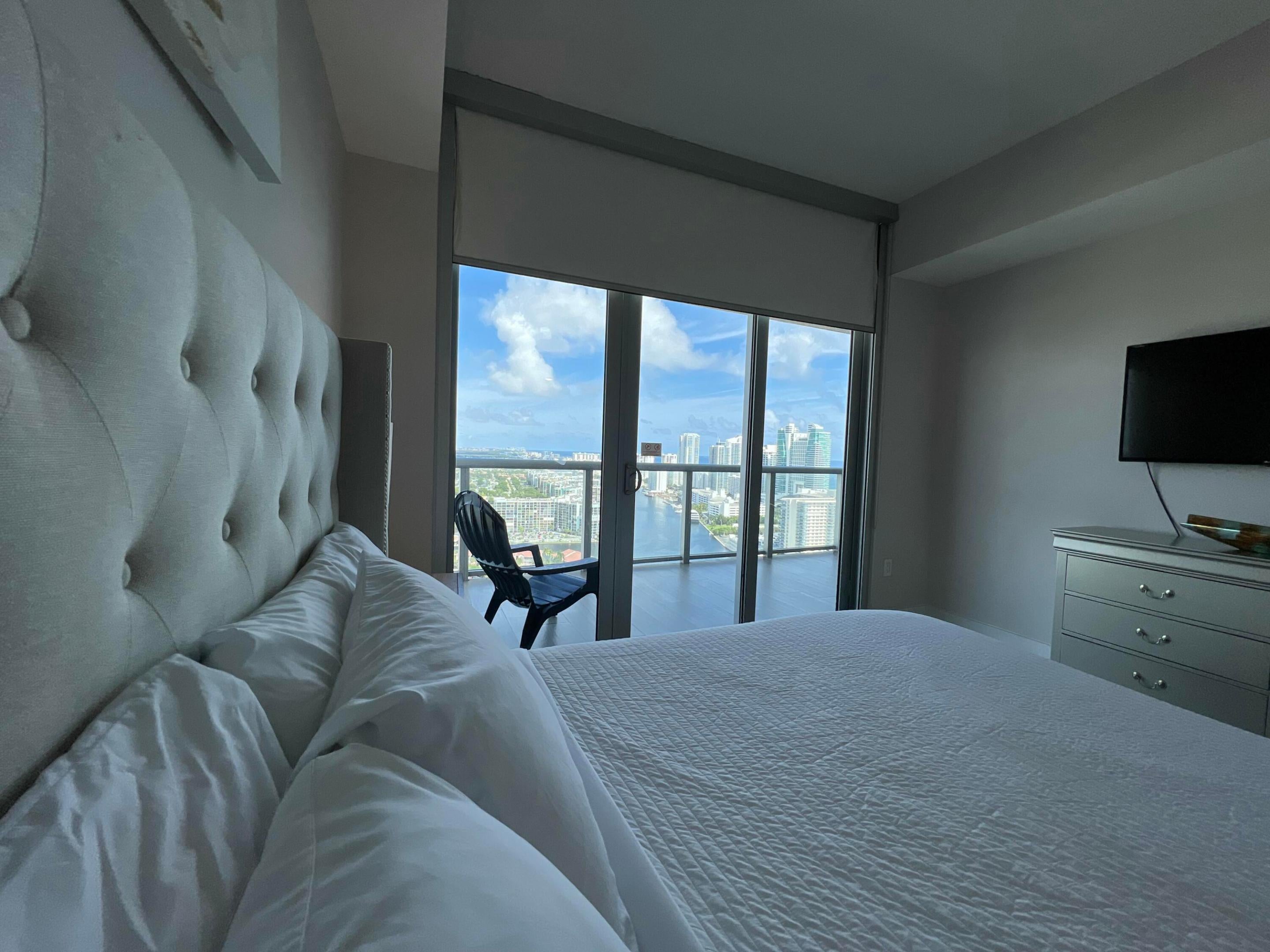 2600 E HALLANDALE BEACH Boulevard T3110