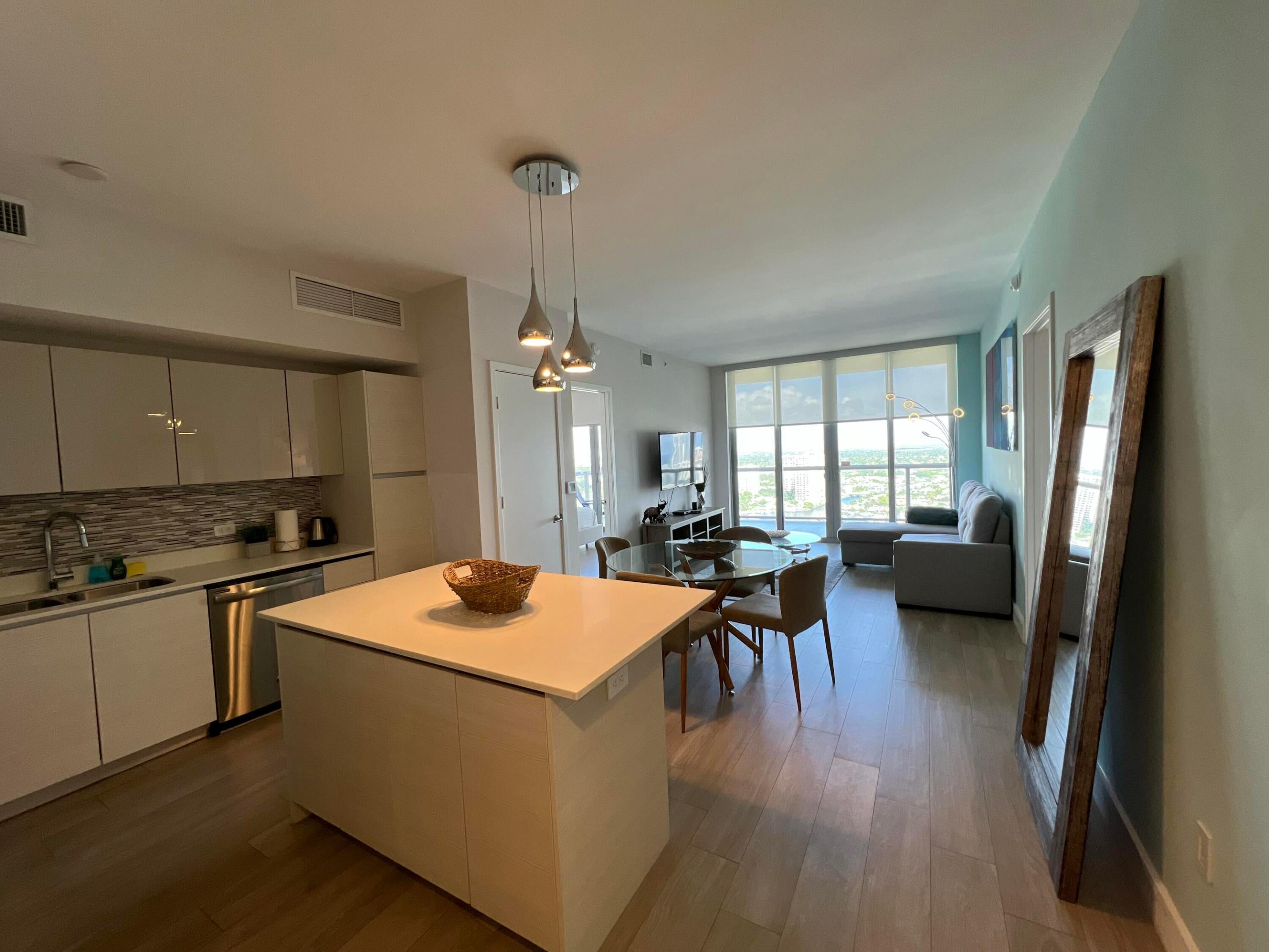 2600 E HALLANDALE BEACH Boulevard T3110