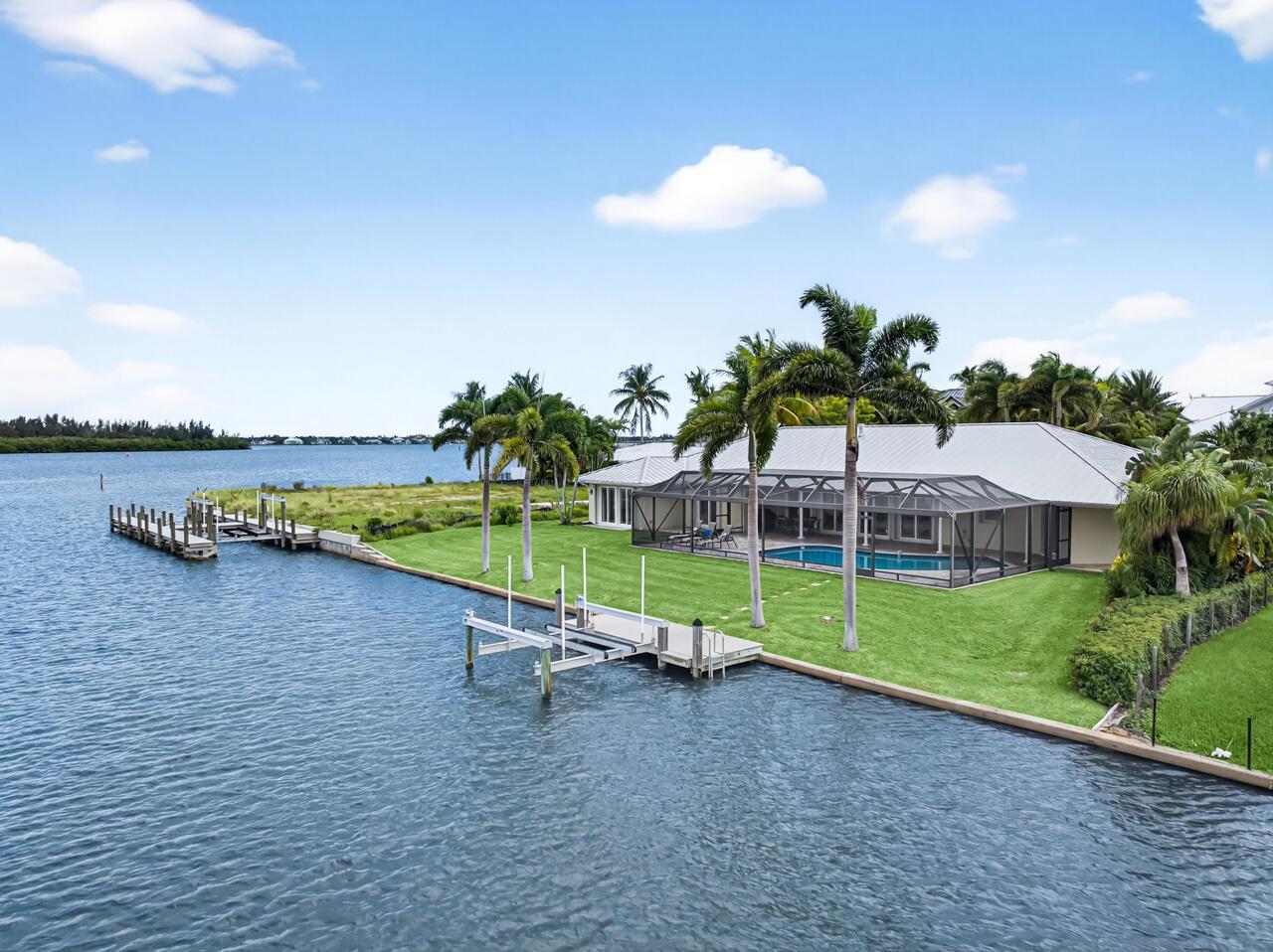 VERO ISLES PLAT NO 4 - Residential