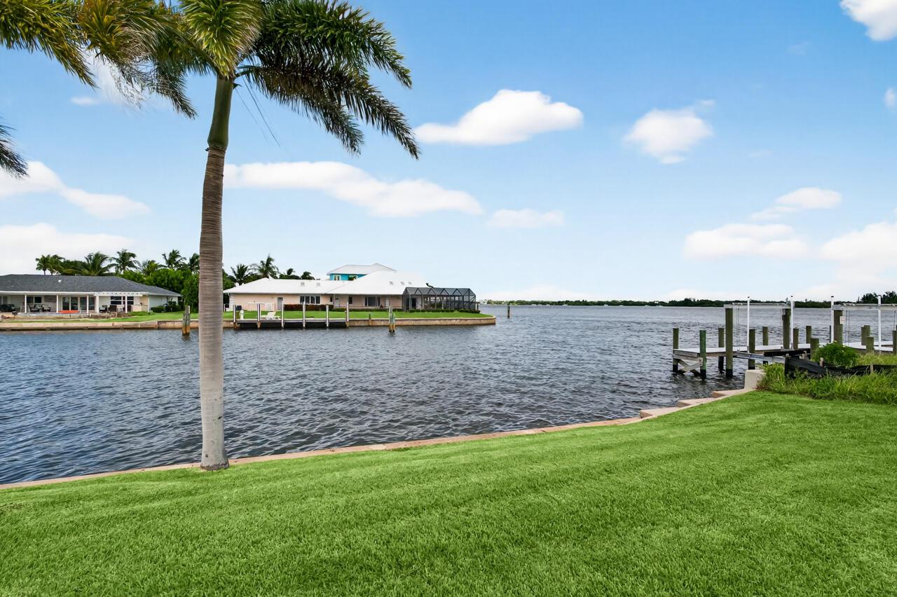 VERO ISLES PLAT NO 4 - Residential