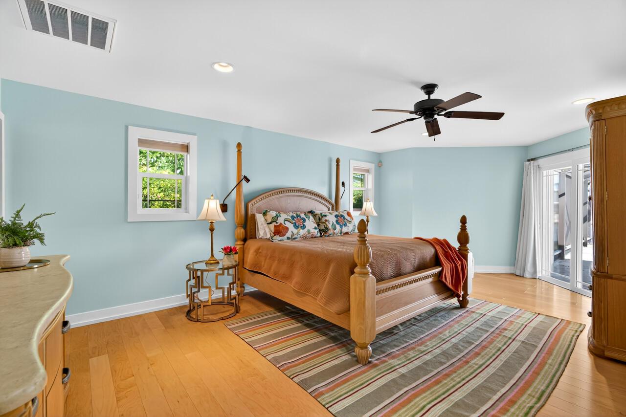 VERO ISLES PLAT NO 4 - Residential